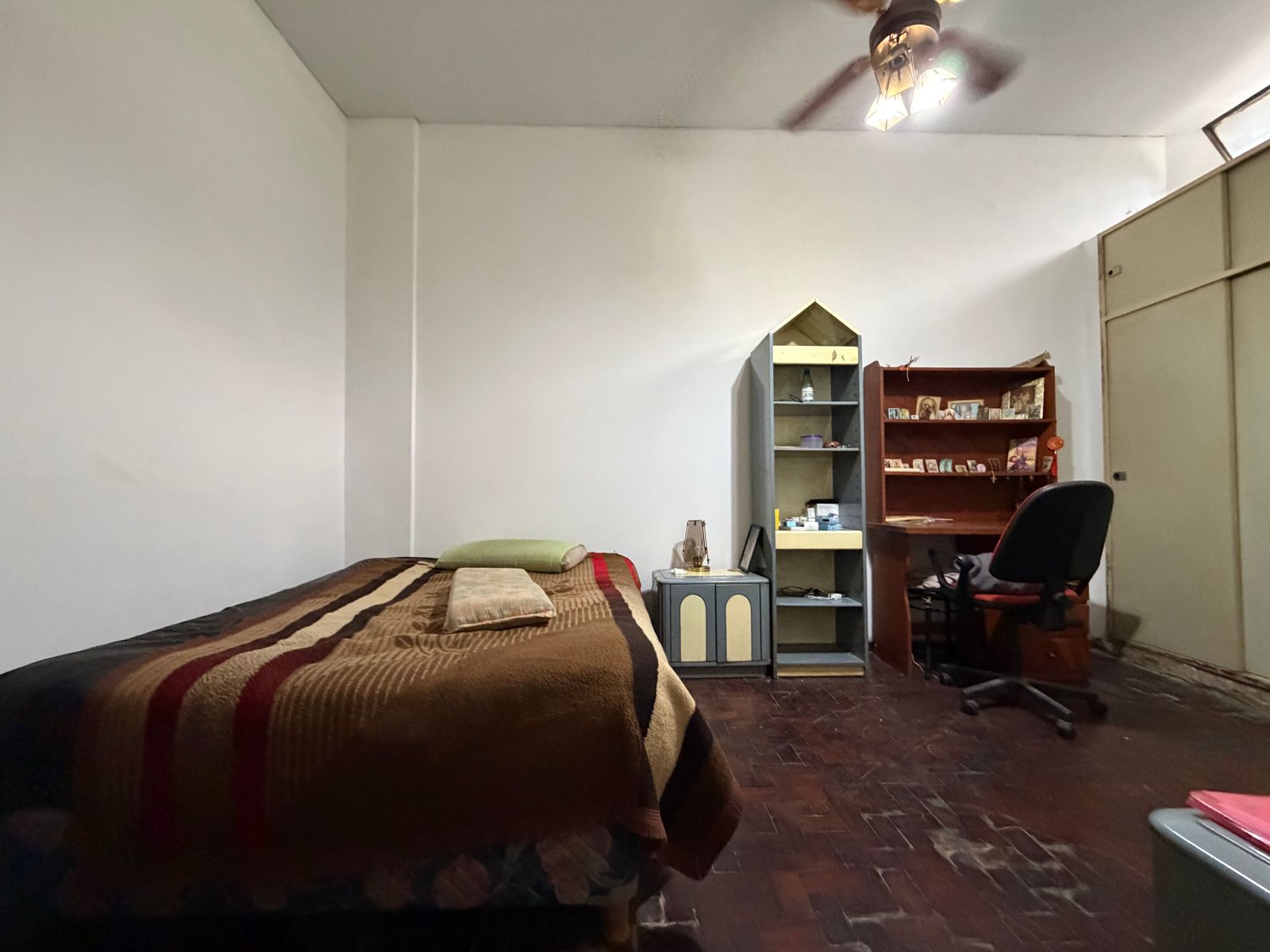 Venta de casa en Lote propio en Mataderos - 32