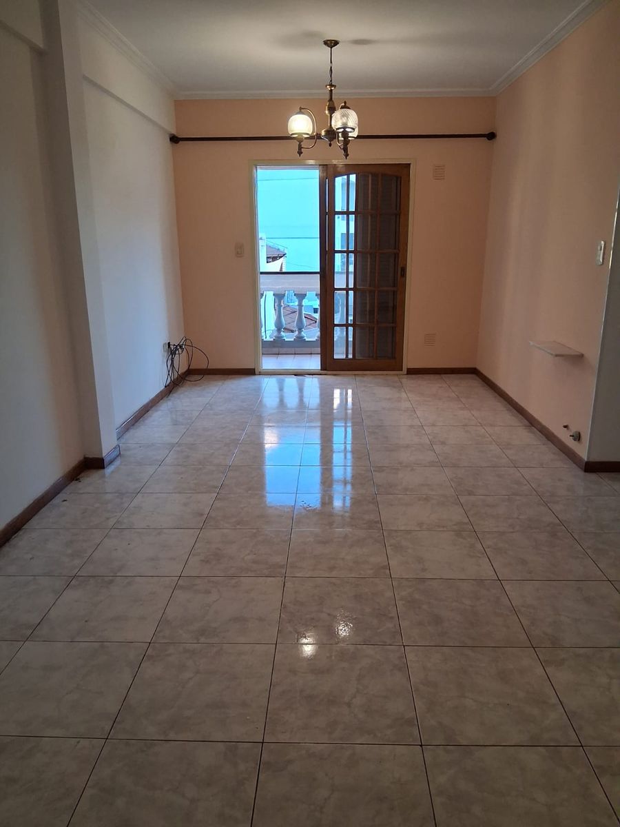 departamento 3 amb con cochara cubierta - 2
