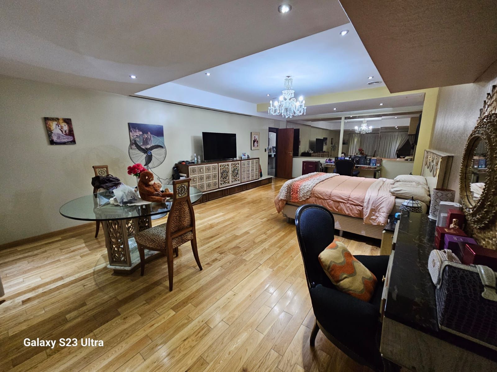 CASA CON PISCINA Y JARDIN , GIMNASIO Y SUM , LOTE DE 10.04 X 61.75 MTS , 4 AMBIENTES - 16