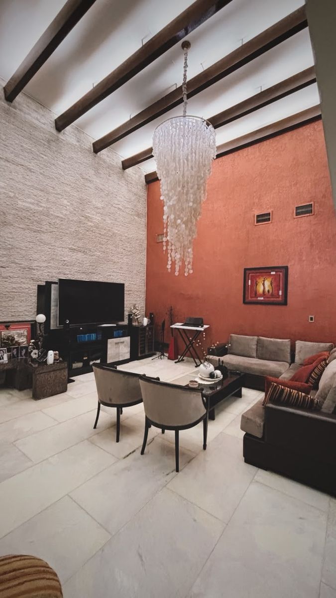 CASA CON PISCINA Y JARDIN , GIMNASIO Y SUM , LOTE DE 10.04 X 61.75 MTS , 4 AMBIENTES - 29