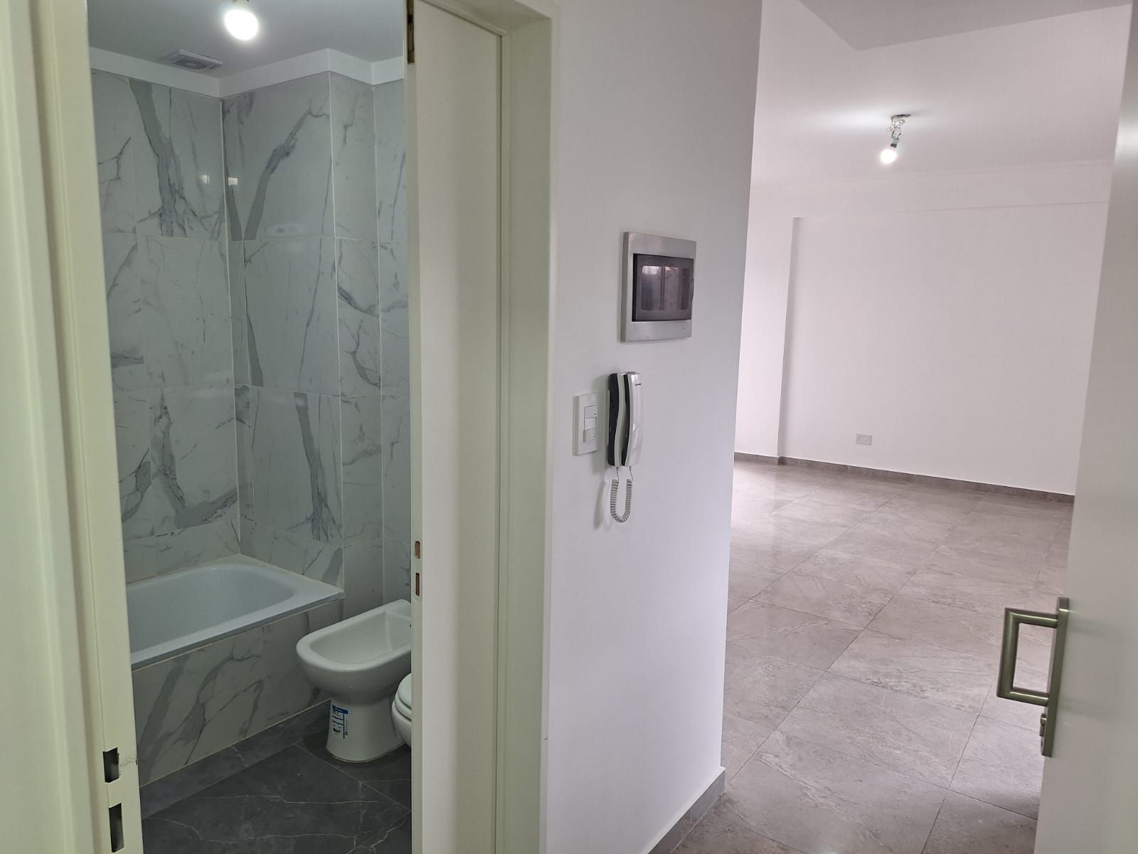VENTA DEPARTAMENTO 2 AMB A ESTRENAR CON 2 PATIOS — foto 9
