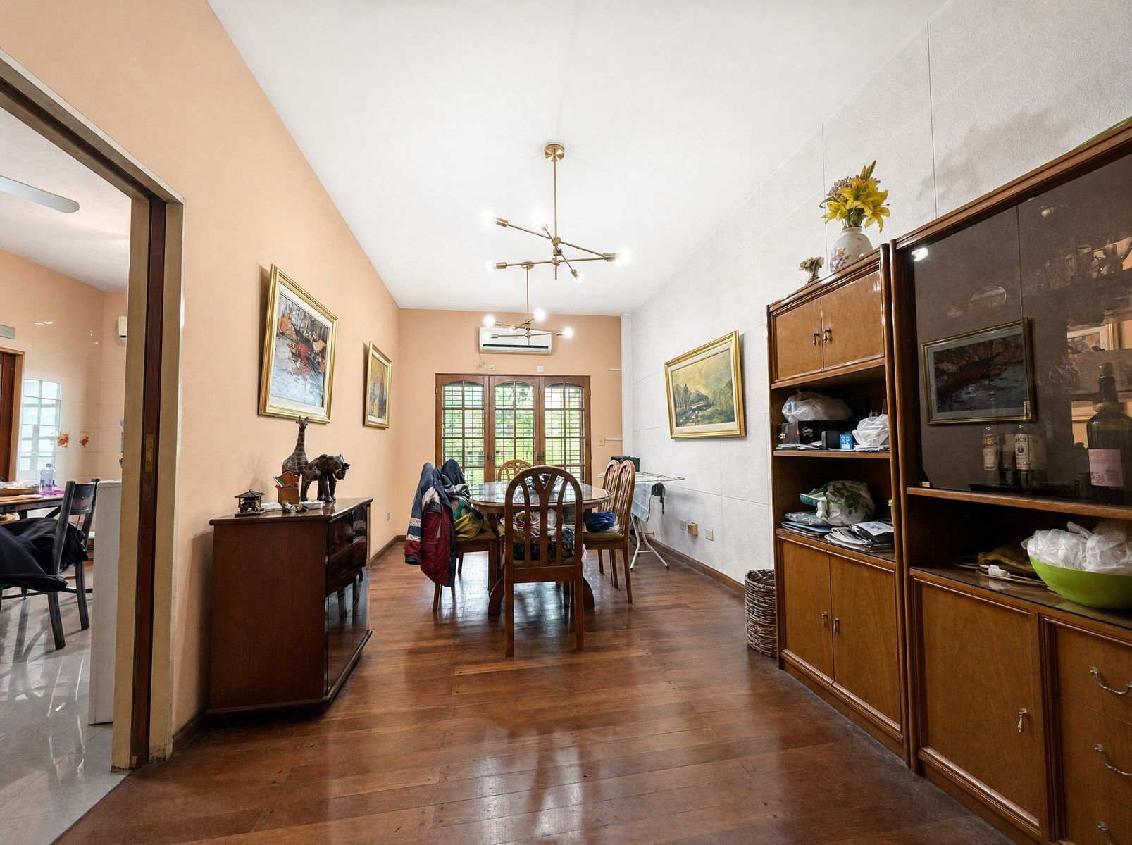 Casa 5 ambientes con garage, pileta y quincho — foto 5