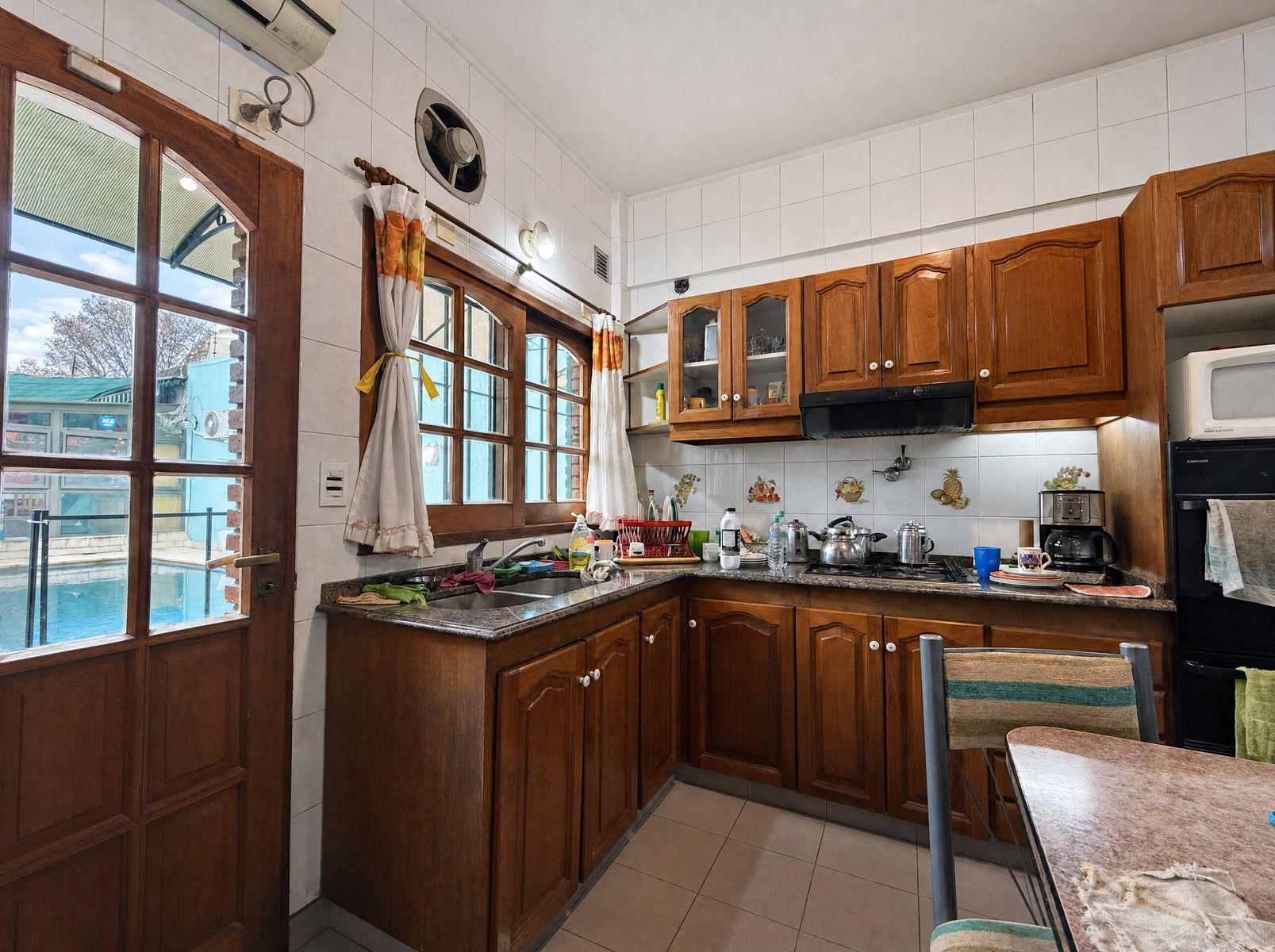 Casa 5 ambientes con garage, pileta y quincho — foto 6