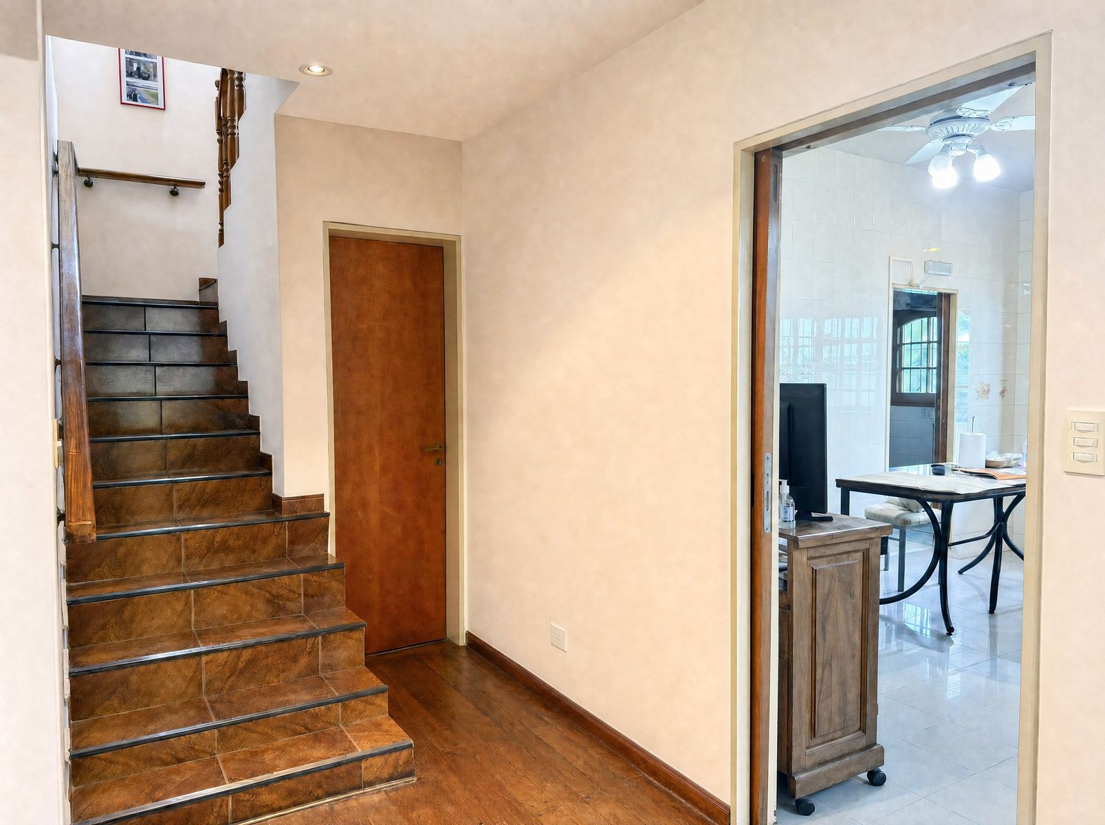 Casa 5 ambientes con garage, pileta y quincho — foto 9