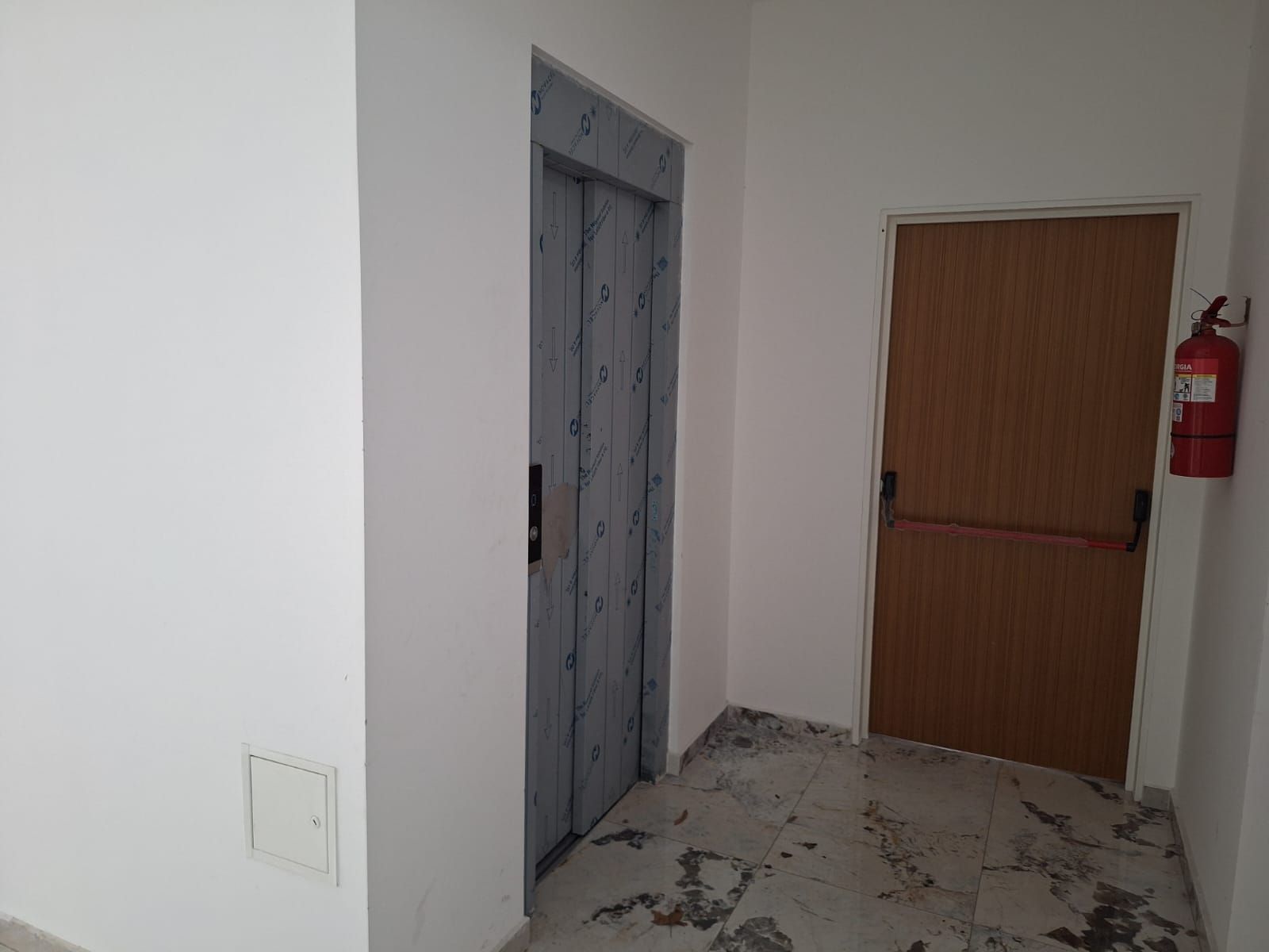 DEPARTAMENTO 2 AMB AL FRENTE CON VISTA A PLAZA LOS ANDES - 2