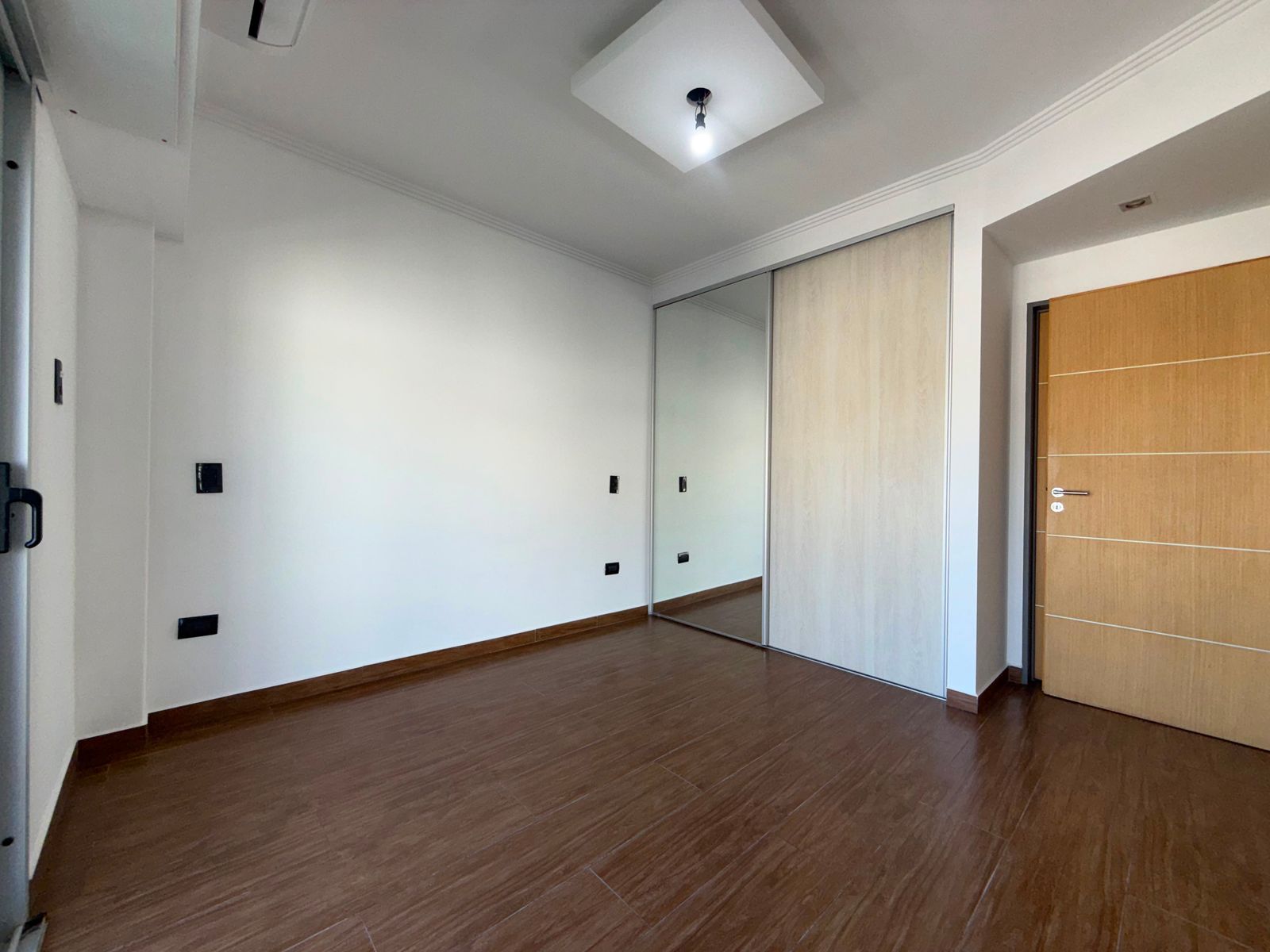 VENTA DEPARTAMENTO 4 AMB CONTRAFRENTE CON 2 COCHERAS - A ESTRENAR - 17