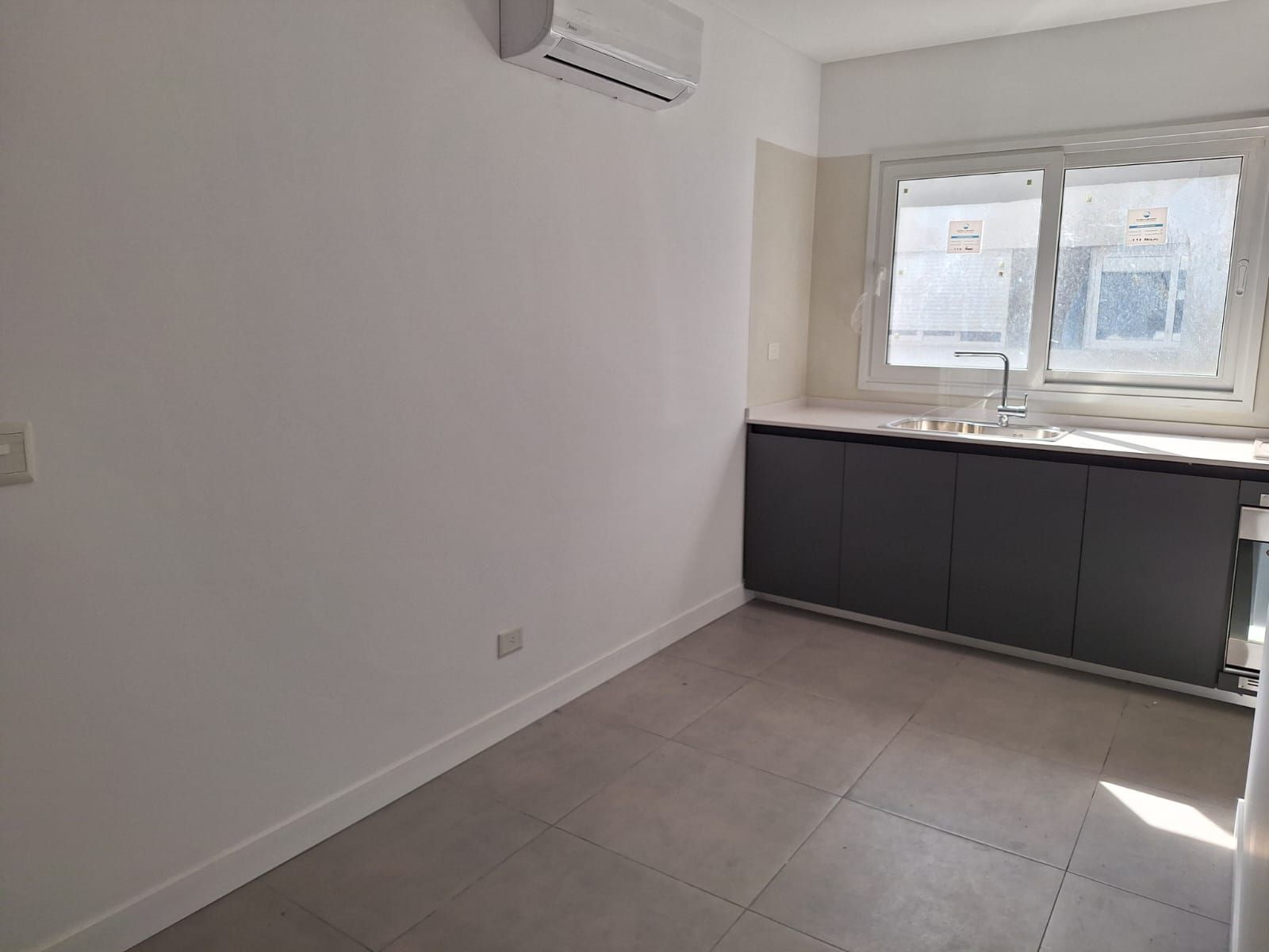 VENTA DEPARTAMENTO 4 AMB AL FRENTE A ESTRENAR CON COCHERA Y BAULERA — foto 10