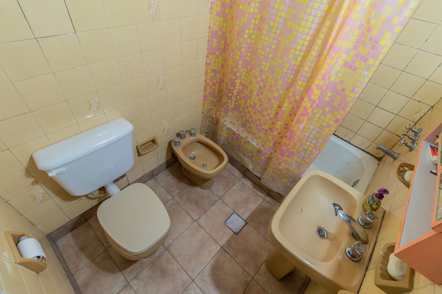 VENTA CASA MULTIFAMILIAR - 52