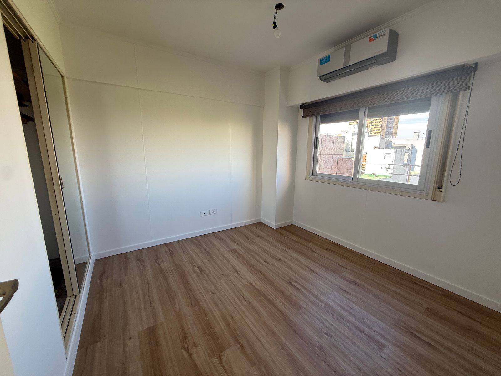2 AMB CON COCHERA CUBIERTA, COCINA IND, GRAN BALCON AL FRENTE , A NUEVO - 18