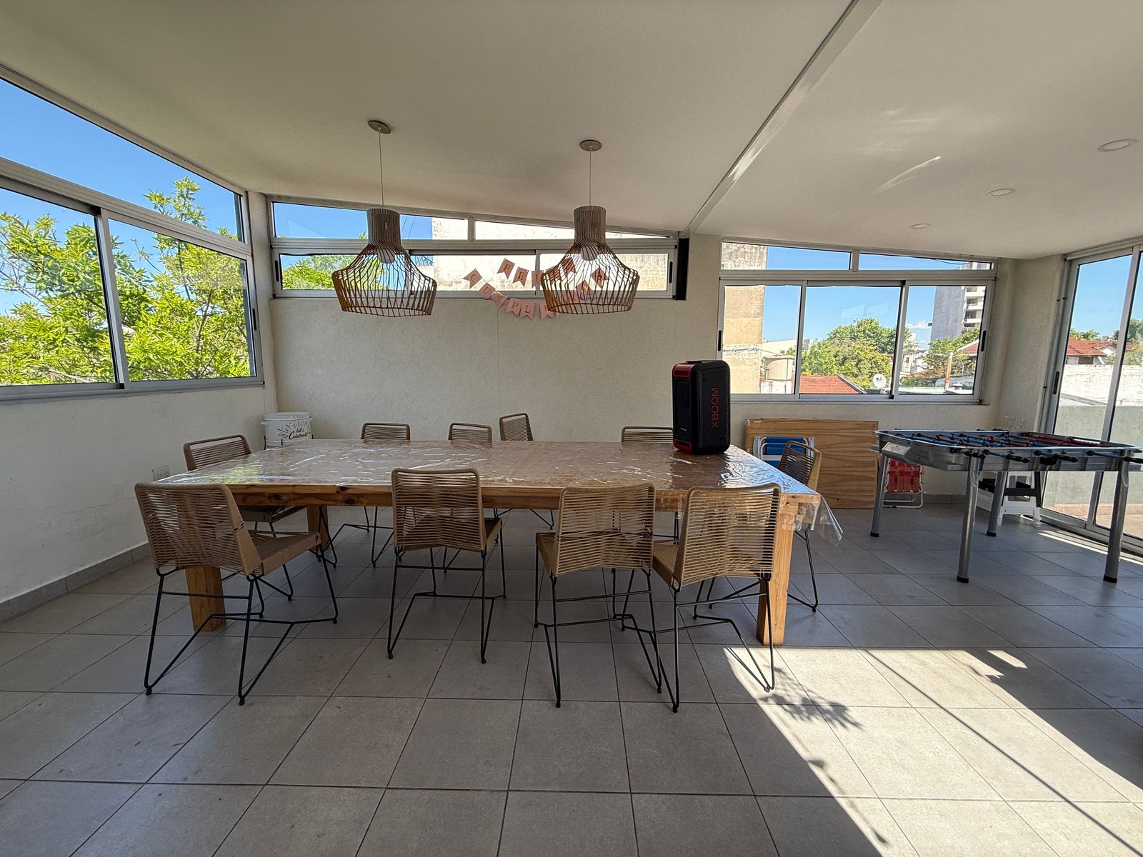 casa de 5 amb, con garage , patio , terraza y quincho — foto 9