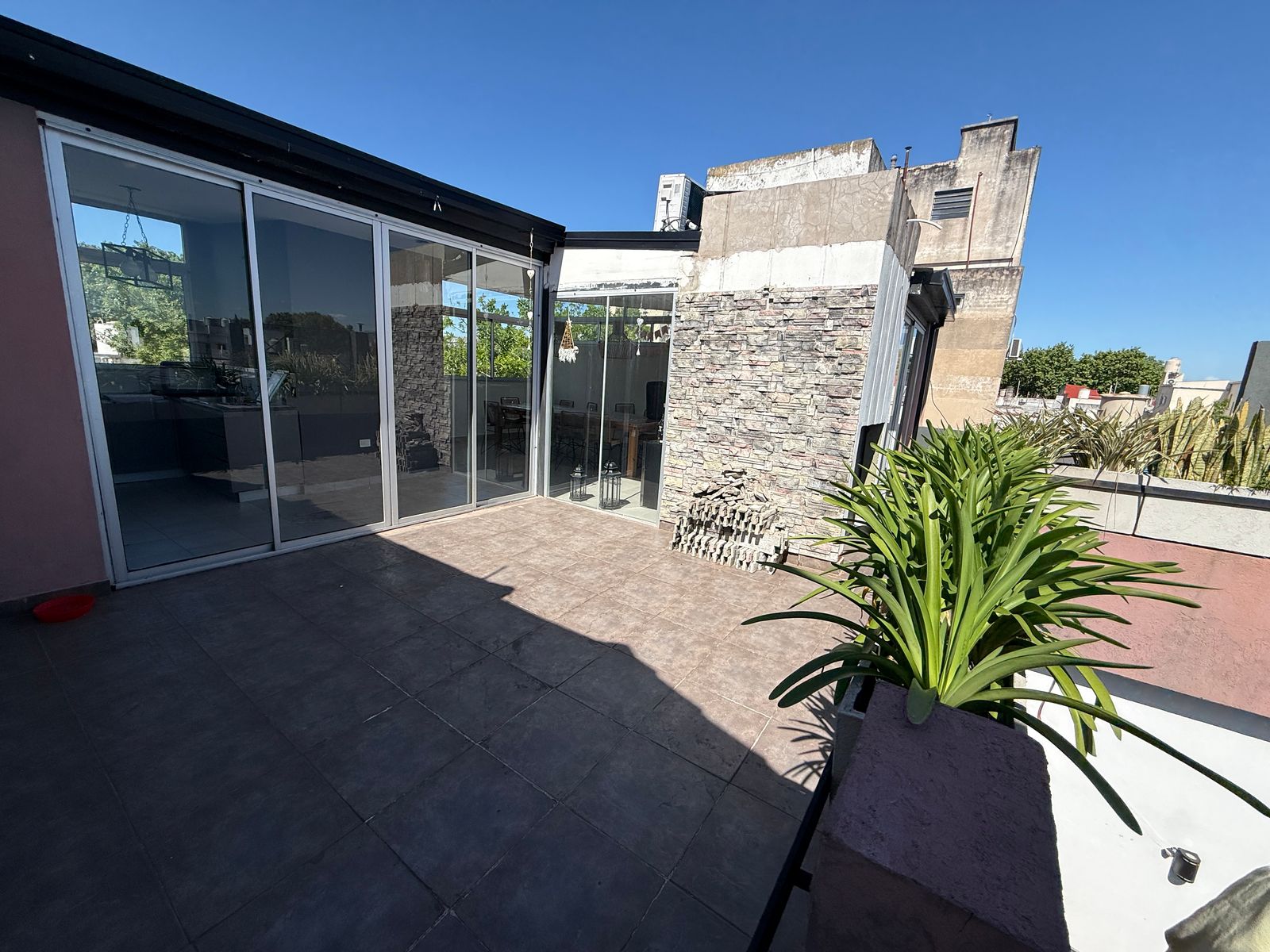 casa de 5 amb, con garage , patio , terraza y quincho - 22