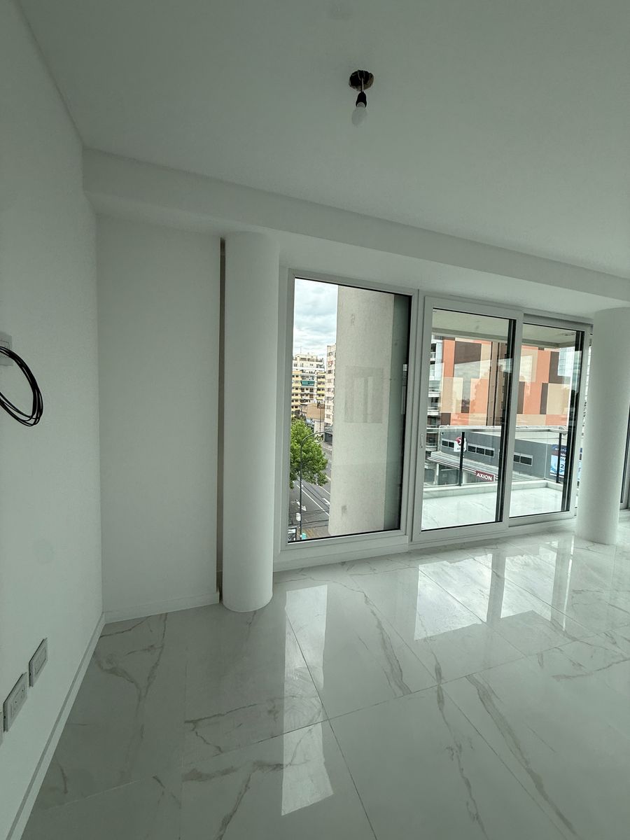3 AMBIENTES CON COCHERA , BALCON A LA PLAZA , DOS BAÑOS COMPLETOS , DOS HABITACIONES , COCINA , LAVADERO — foto 11