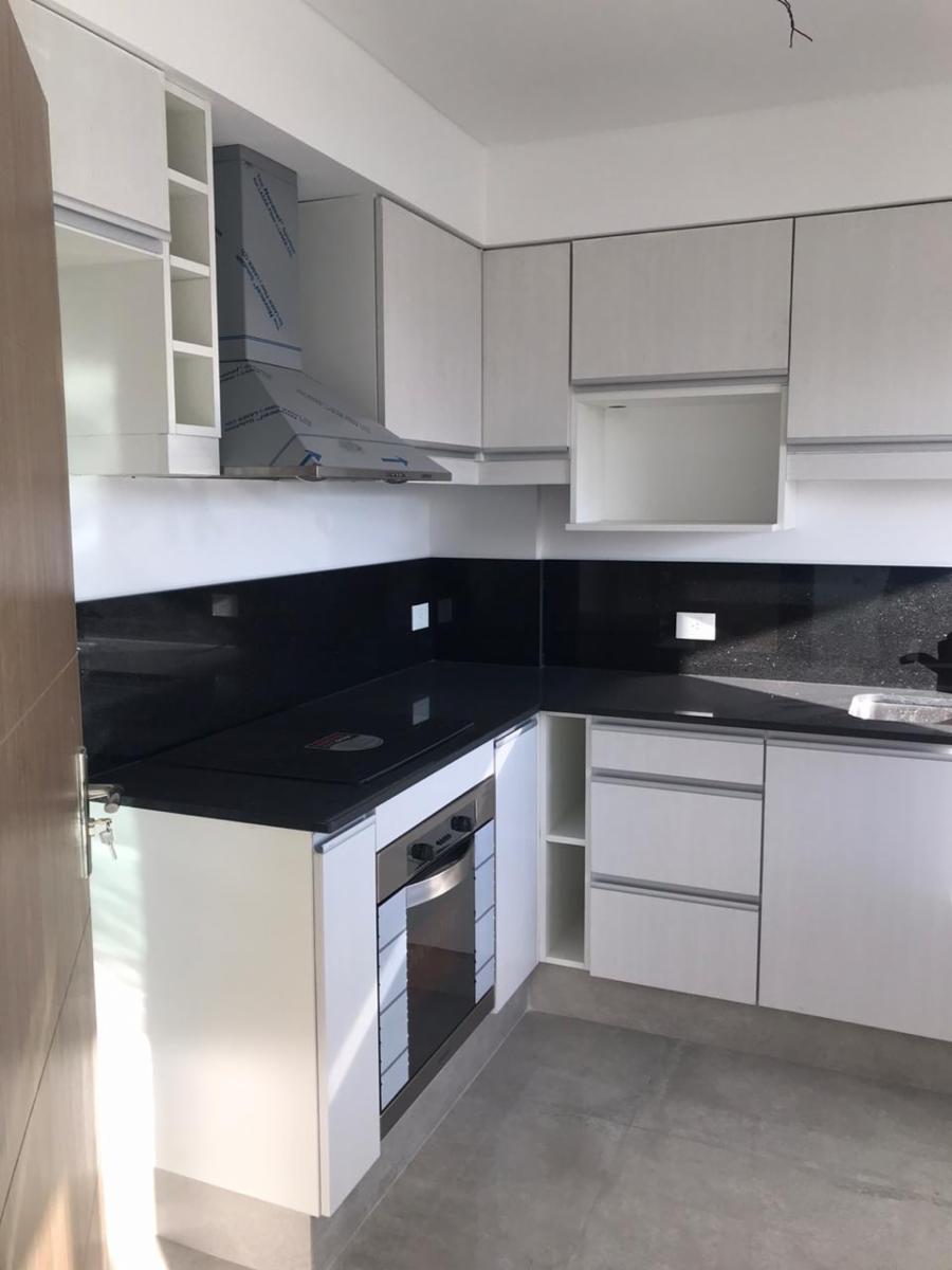 4 AMBIENTES EXCLUSIVOS CON COCHERA , FRENTE A LA PLAZA , 3 DORMITORIOS , CON VESTIDOR Y BAÑO EN SUITE , 3 BAÑOS, 2/3 BALCONES, COCINA SEPARADA , AMPLIO LIVING COMEDOR , PISCINA , SOLARIUM, AMENITIES — foto 5