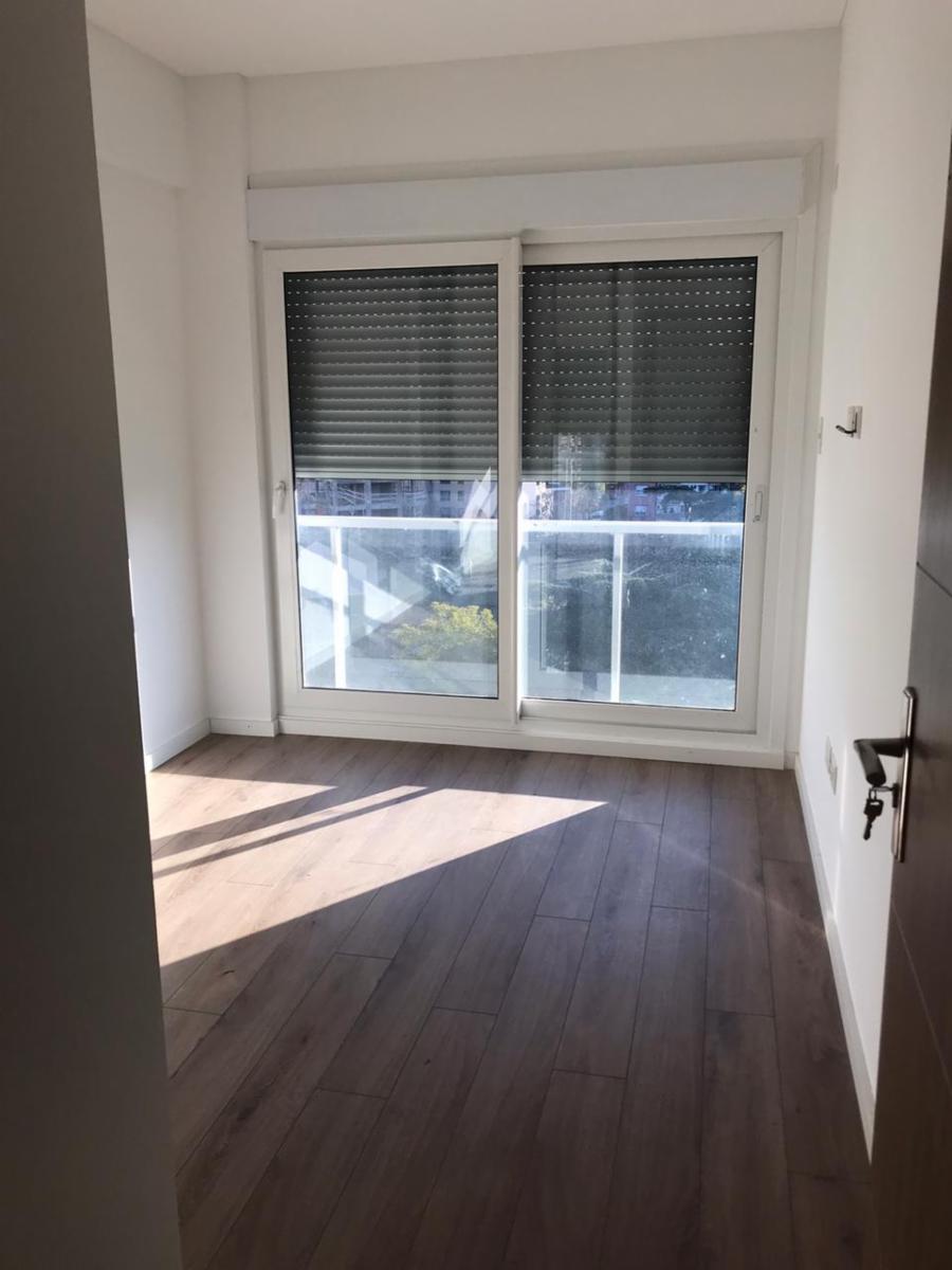4 AMBIENTES EXCLUSIVOS CON COCHERA , FRENTE A LA PLAZA , 3 DORMITORIOS , CON VESTIDOR Y BAÑO EN SUITE , 3 BAÑOS, 2/3 BALCONES, COCINA SEPARADA , AMPLIO LIVING COMEDOR , PISCINA , SOLARIUM, AMENITIES — foto 11
