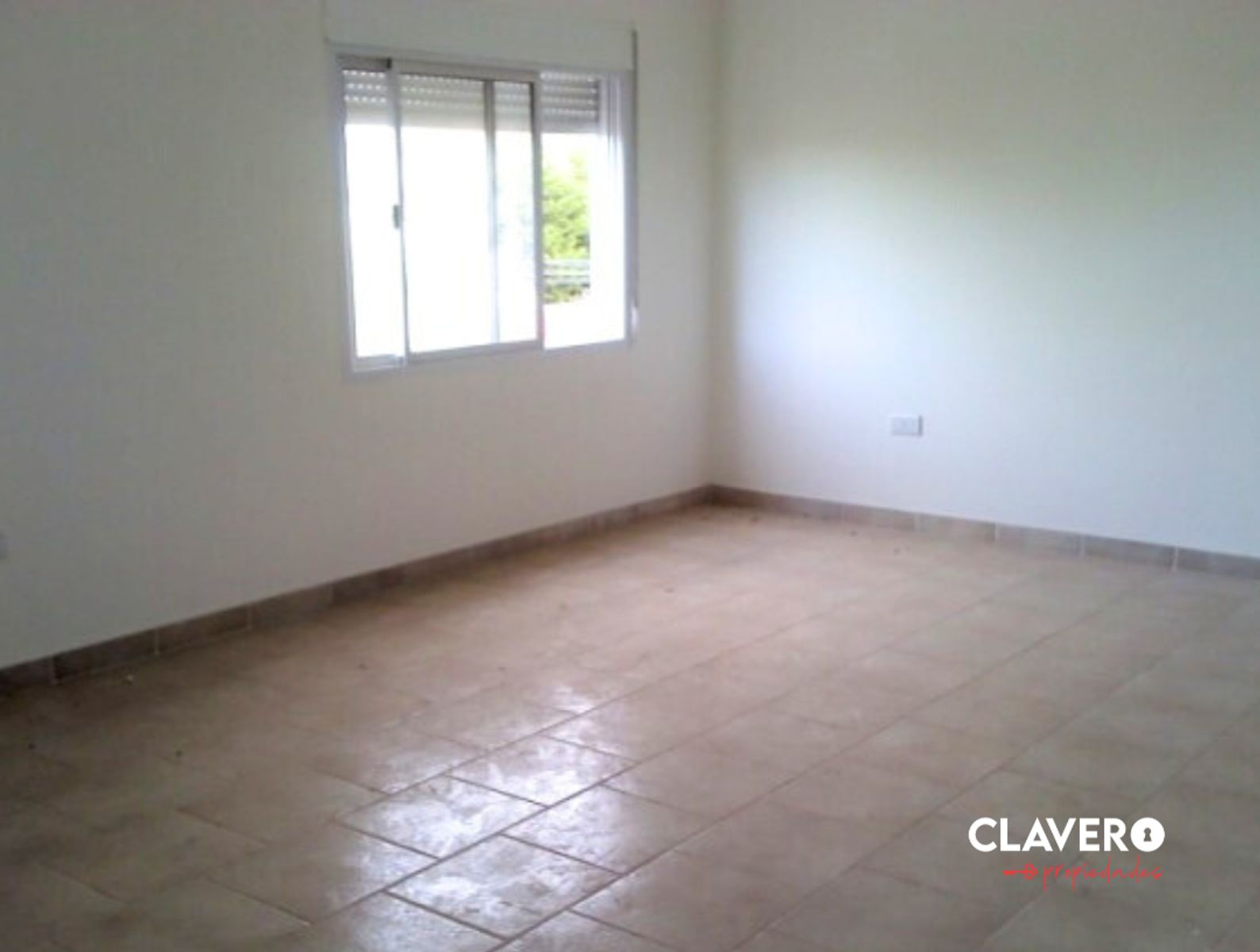 Monoambiente + cochERA en Don Bosco 490, Santa Rosa. — foto 2