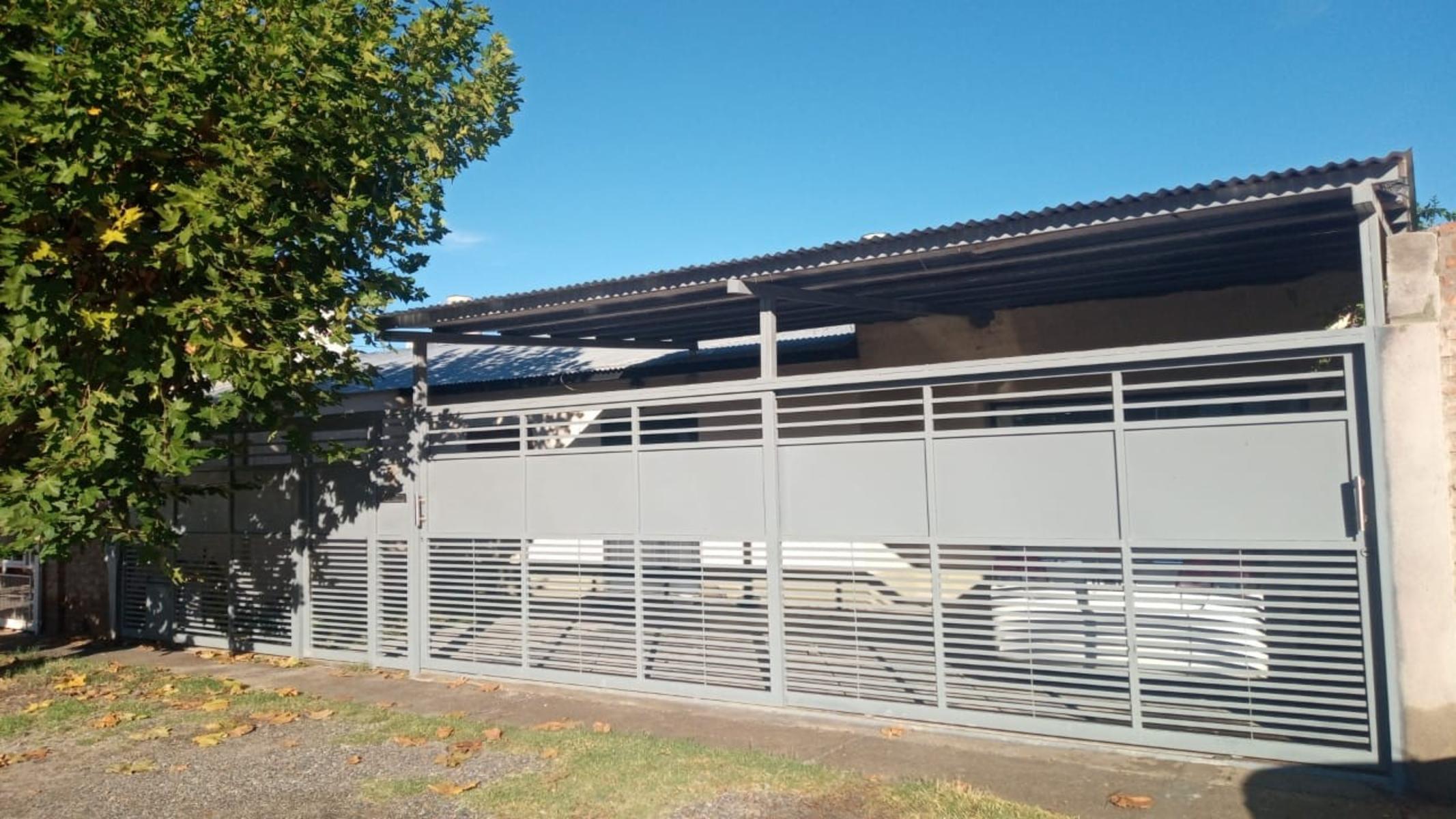 EN VENTA HERMOSA CASA MUY BUENA UBICACION – PLOTTIER — foto 8