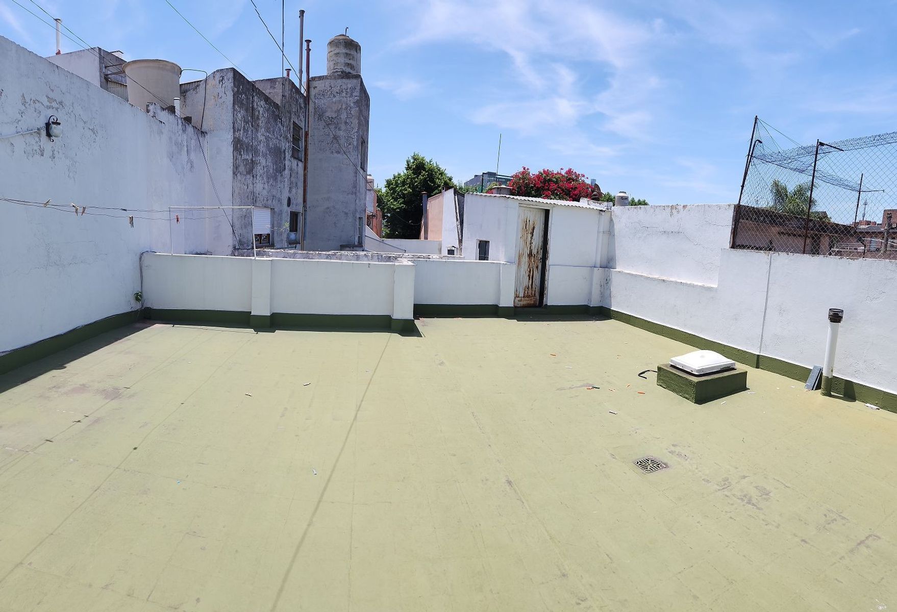 Refaccionada a Nuevo Casa sobre lote propio 8.66x16 3 Ambientes con Garage Terraza y Patio - 18