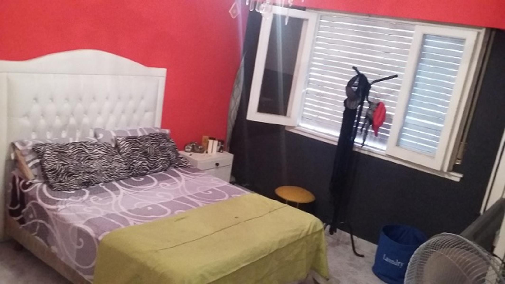 V.Ballester - Excelente Chalet 4 amb. con garage, pxmo Avda Moreno. — foto 10