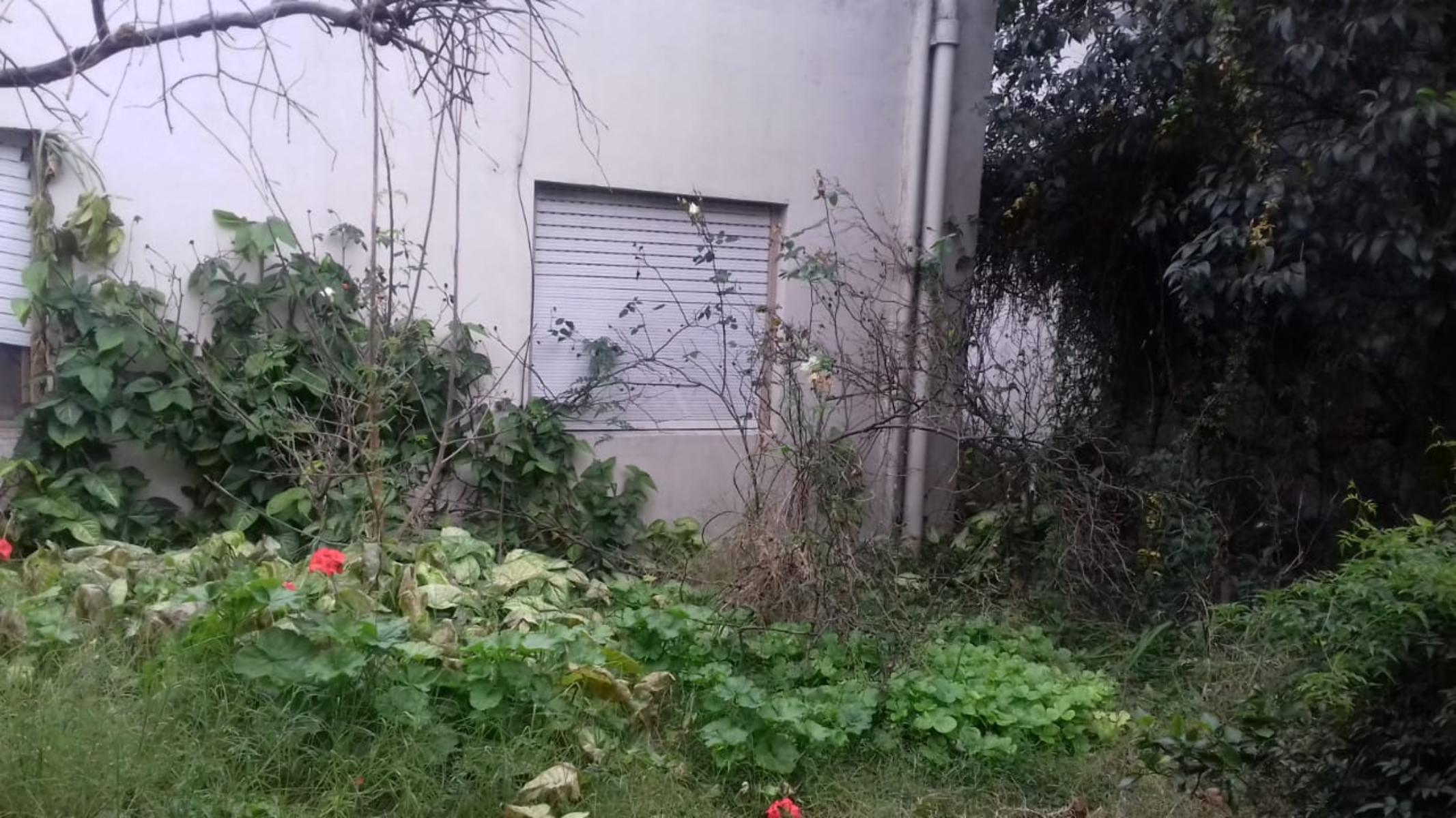 Casa + 2 locales a reciclar en zona Jumbo - Liceo Militar — foto 3