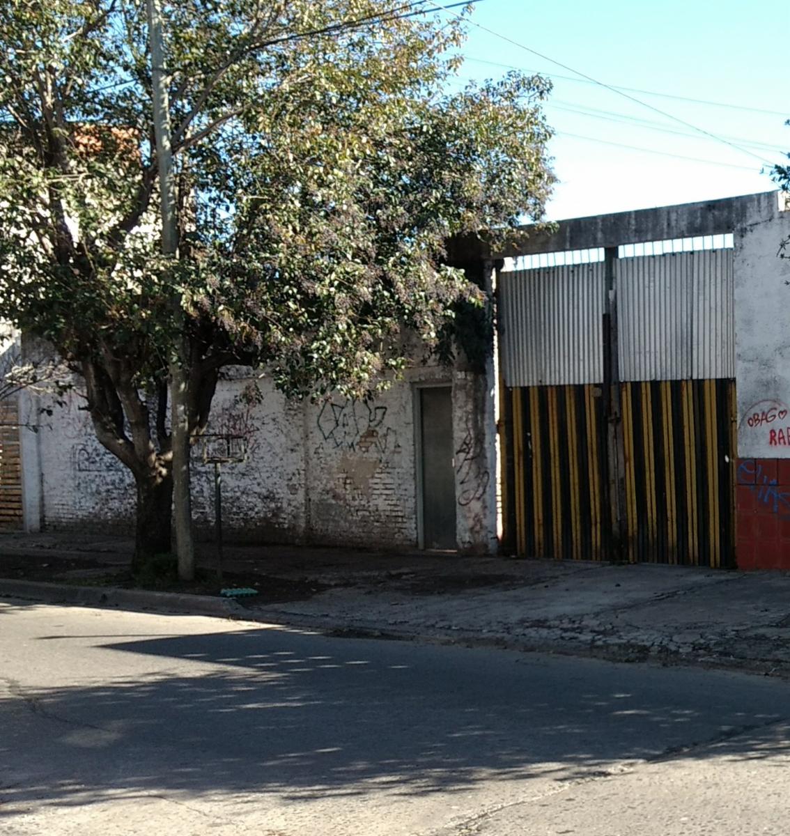 LOTE DE 360 MTS2 Y DEPOSITO - V BALLESTER — foto 3