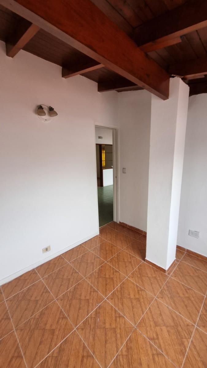 LOTE DE 360 MTS2 Y DEPOSITO - V BALLESTER — foto 8