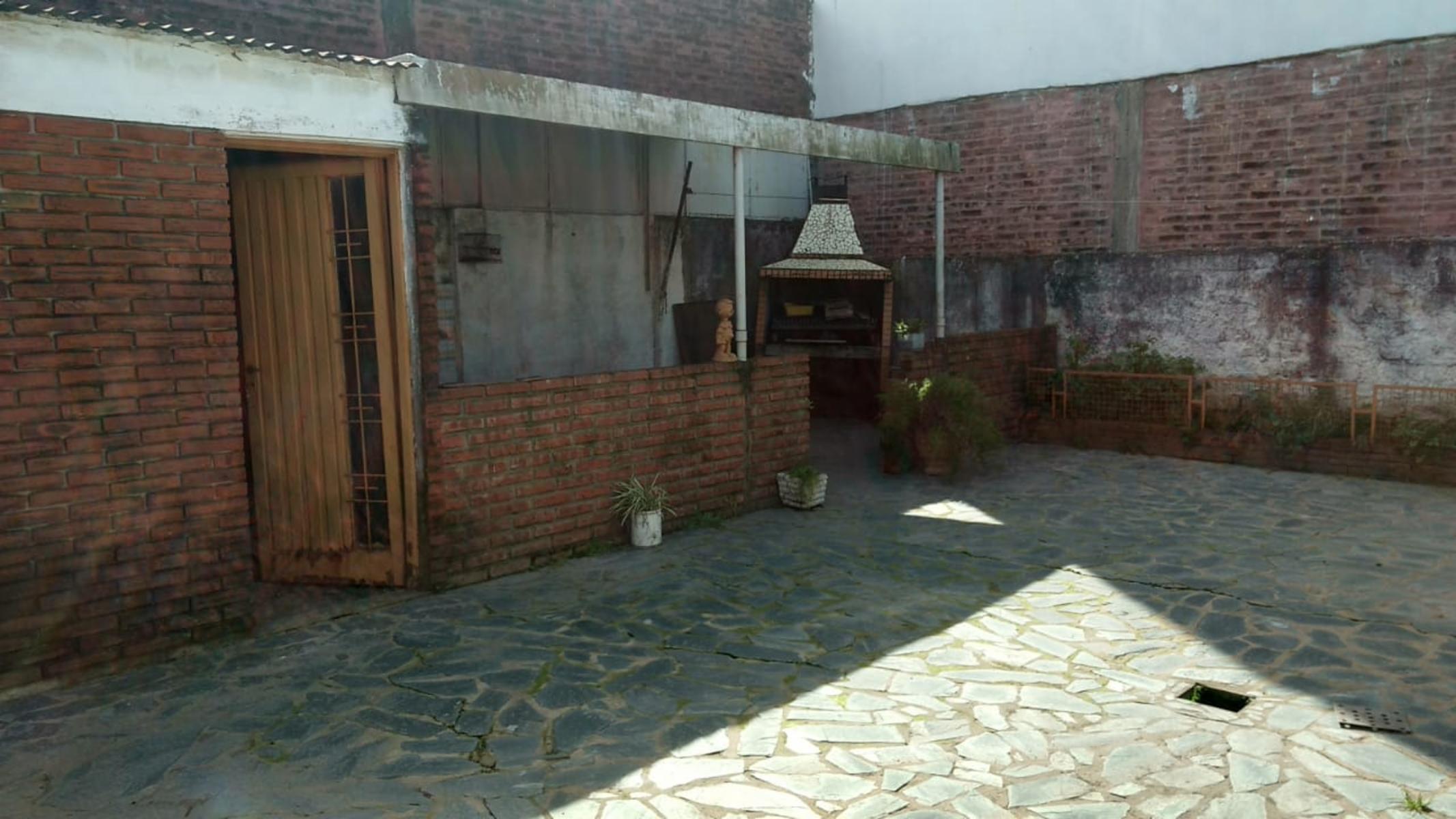 CASA 3 AMB CON AMPLIO PATIO Y COCHERA - 11 DE SEPTIEMBRE — foto 9