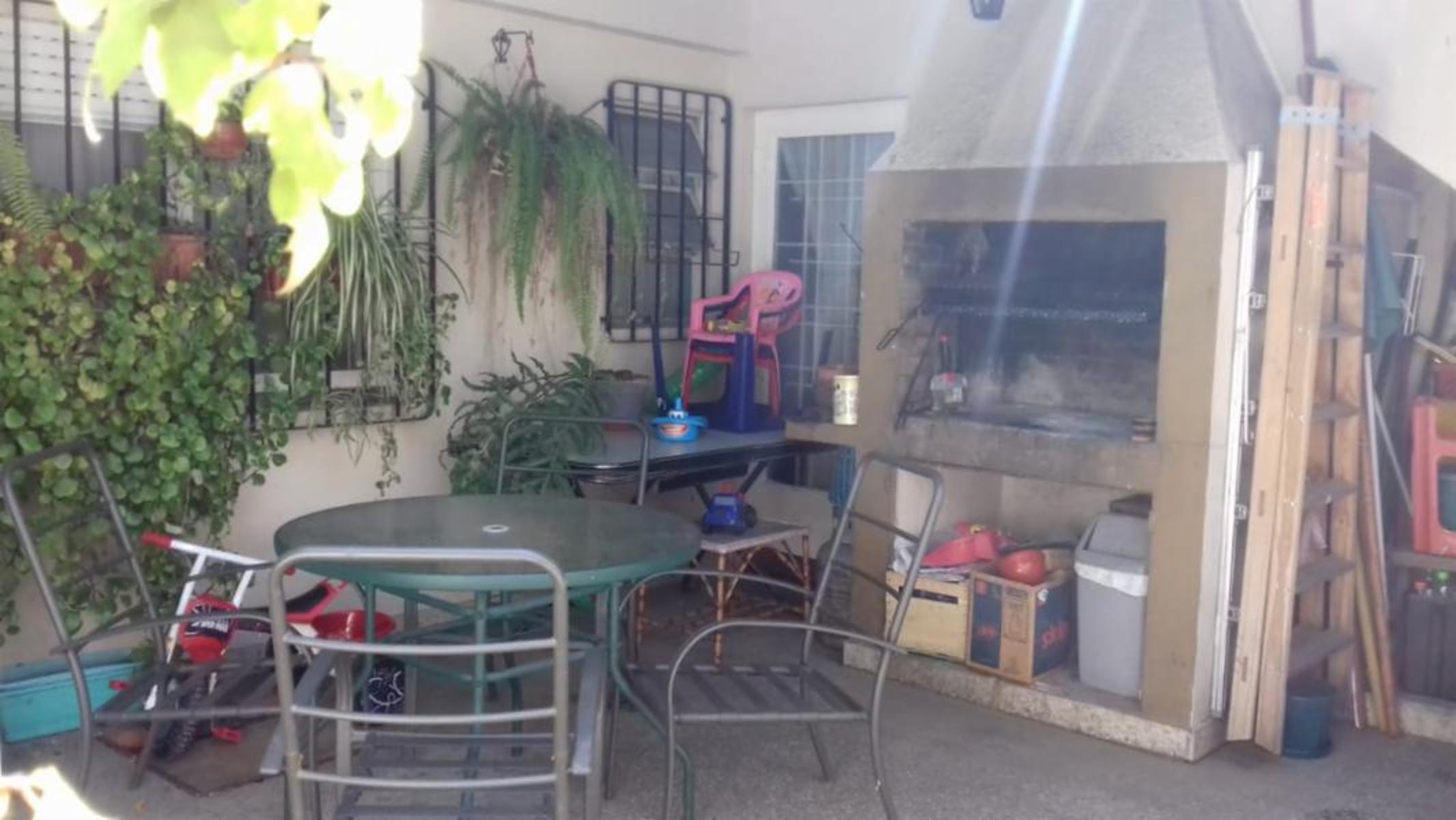 IMPECABLE CASA 3 AMB CON PATIO - VILLA BALLESTER — foto 11