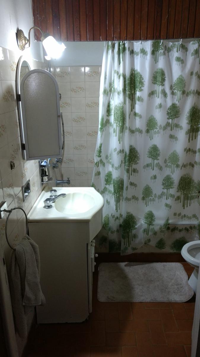 Casa 3 amb amplio fondo + depto monoambiente - José León Suárez — foto 9