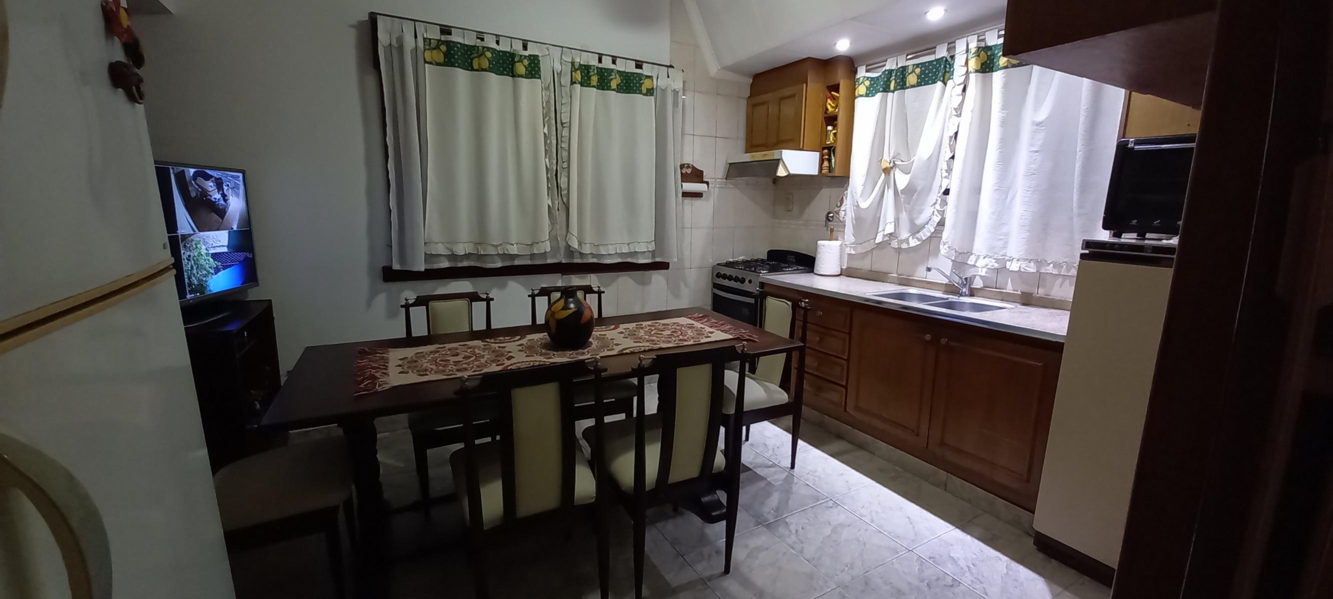EXCELENTE CHALET 5 AMBIENTES - VILLA BALLESTER - PERMUTA — foto 5