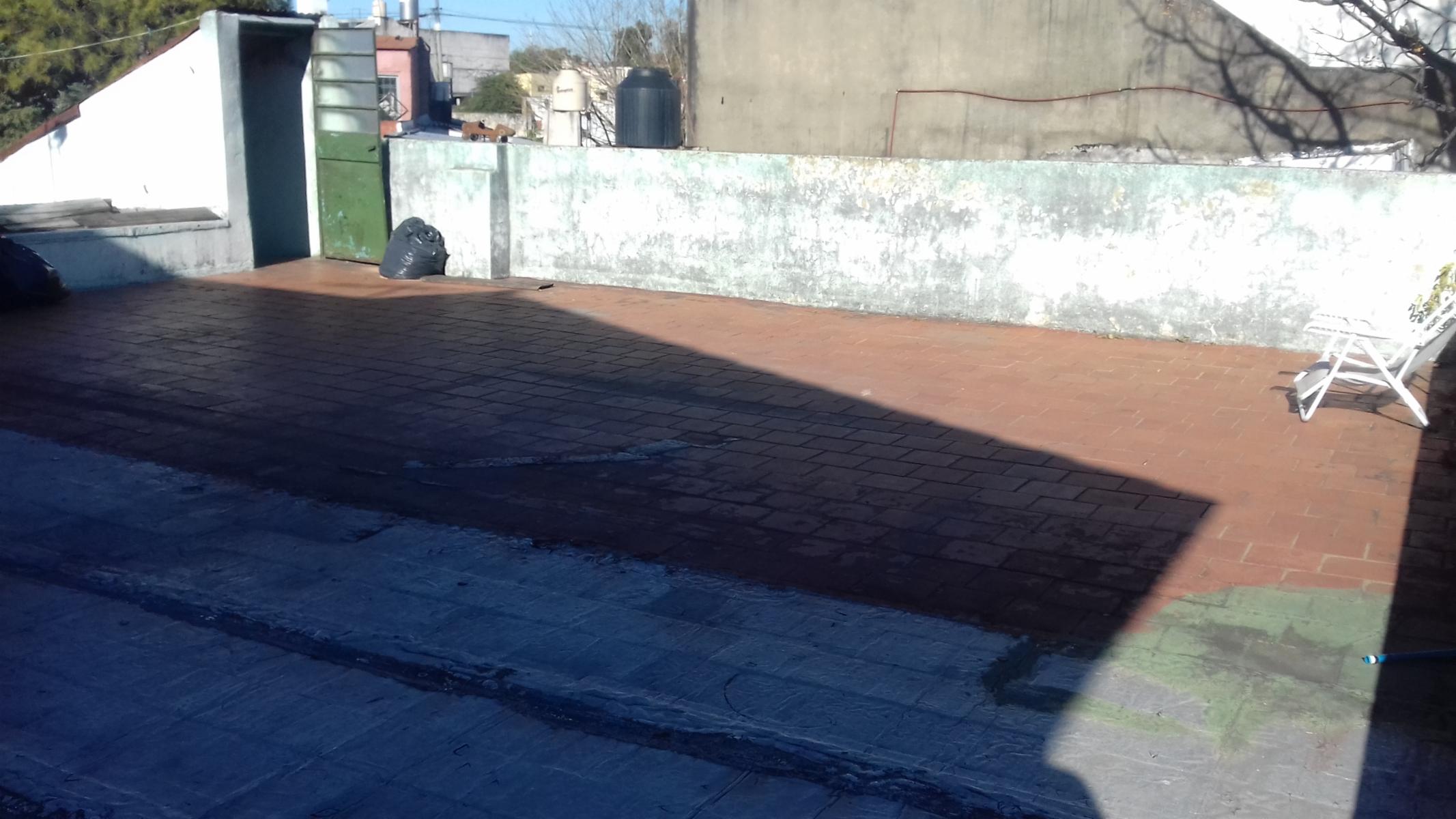IDEAL INVERSIONISTA 3 VIVIENDAS + LOCAL a refaccionar - VILLA BALLESTER — foto 6