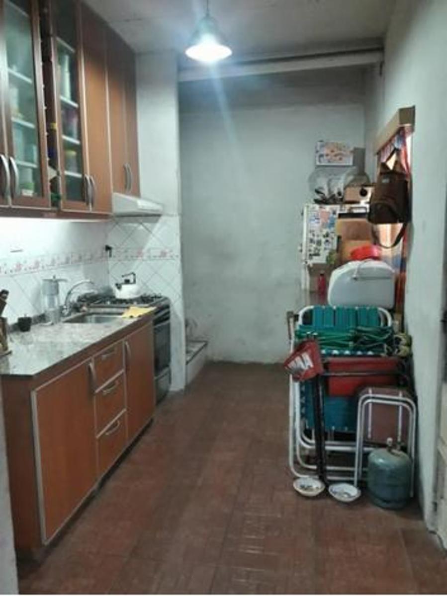 Casa de 4 amb en dos plantas con jardín, garaje y galpon - Loma Hermosa — foto 4