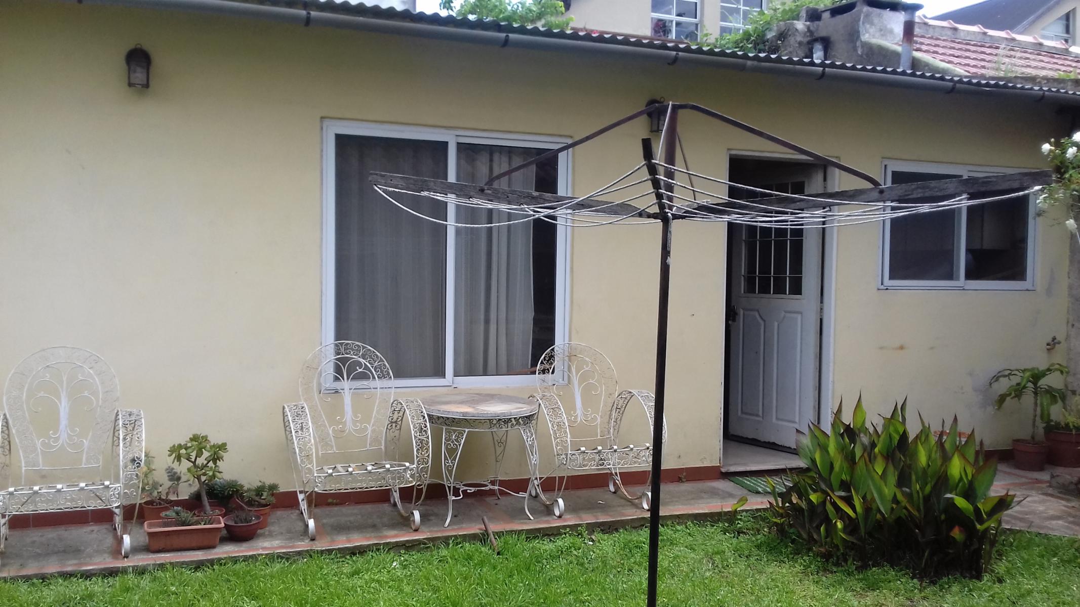 Amplio chalet de 5 amb con garage y terraza + depto 2 amb - Villa Ballester — foto 2