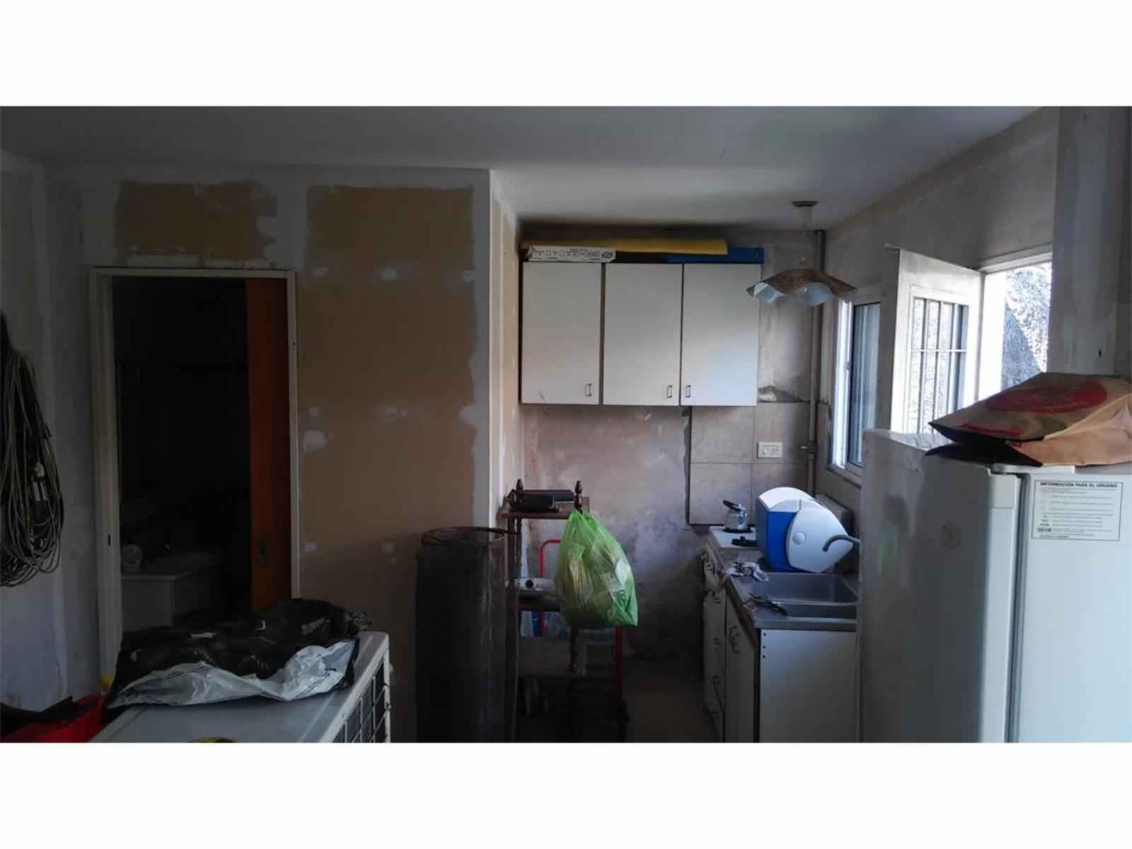 Amplio chalet de 5 amb con garage y terraza + depto 2 amb - Villa Ballester — foto 4