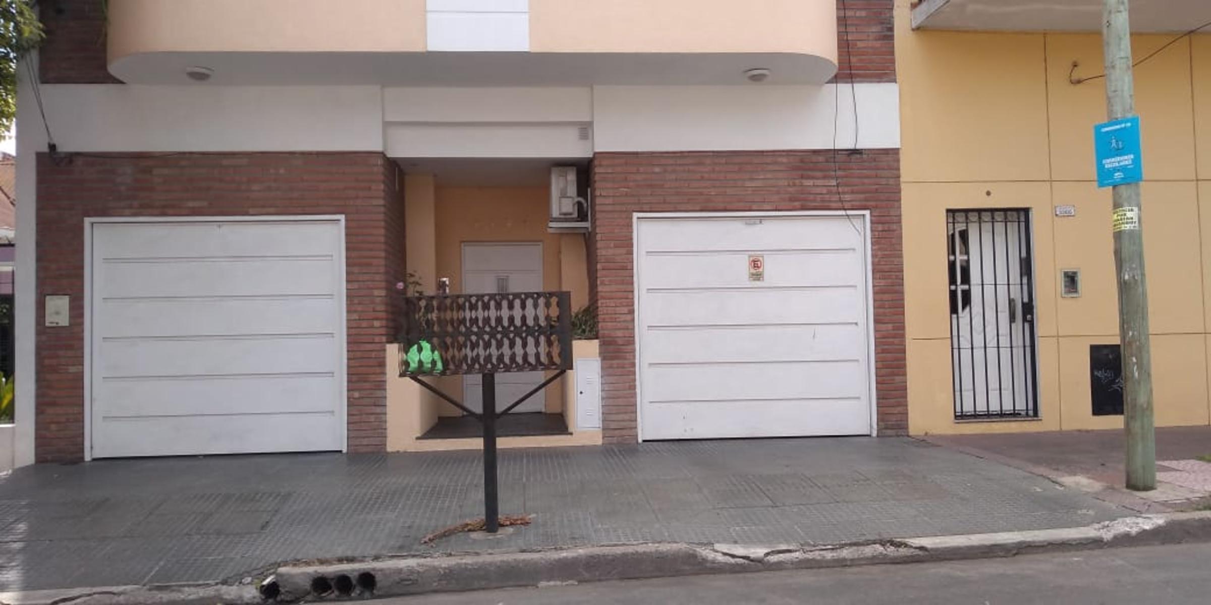 Garaje cercano a centro de Villa Ballester - Facilidades - 2