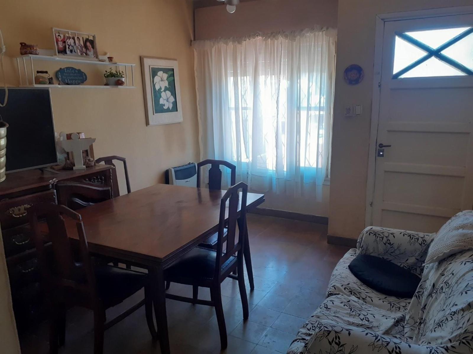 Excelente casa 4 ambientes - Villa Bonich — foto 6
