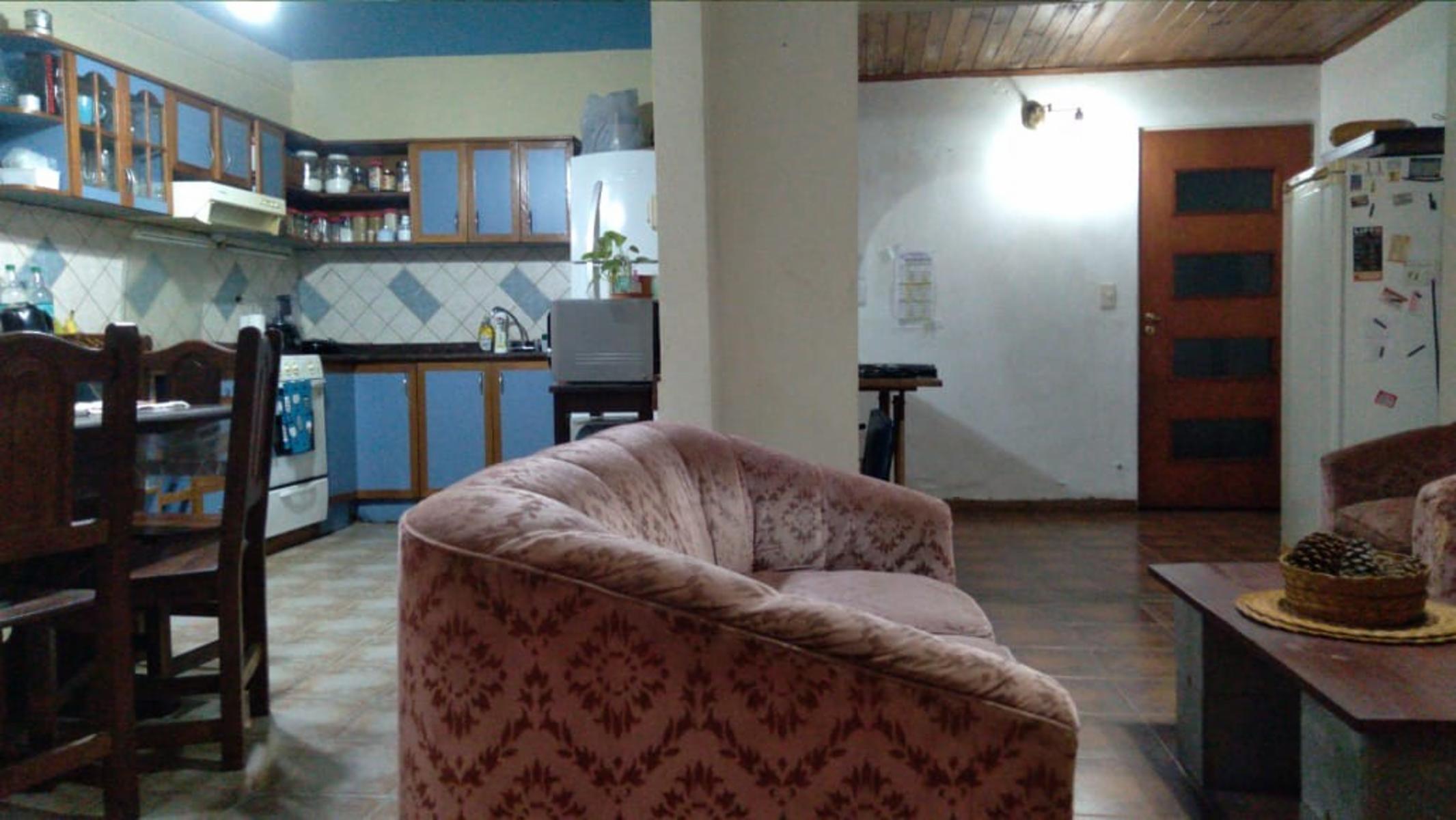 CASA 3 AMB + LOCAL Y TERRAZA AMPLIA — foto 15