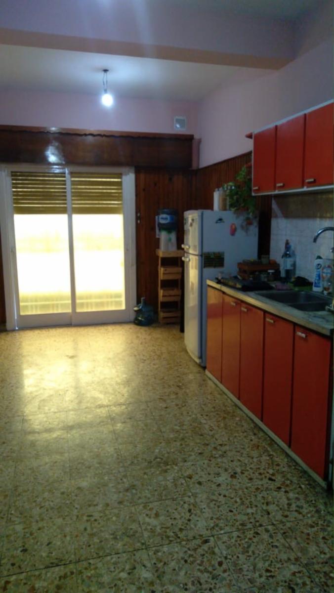 EXCELENTE DEPTO 4 AMB + LOCAL + GALPON — foto 10