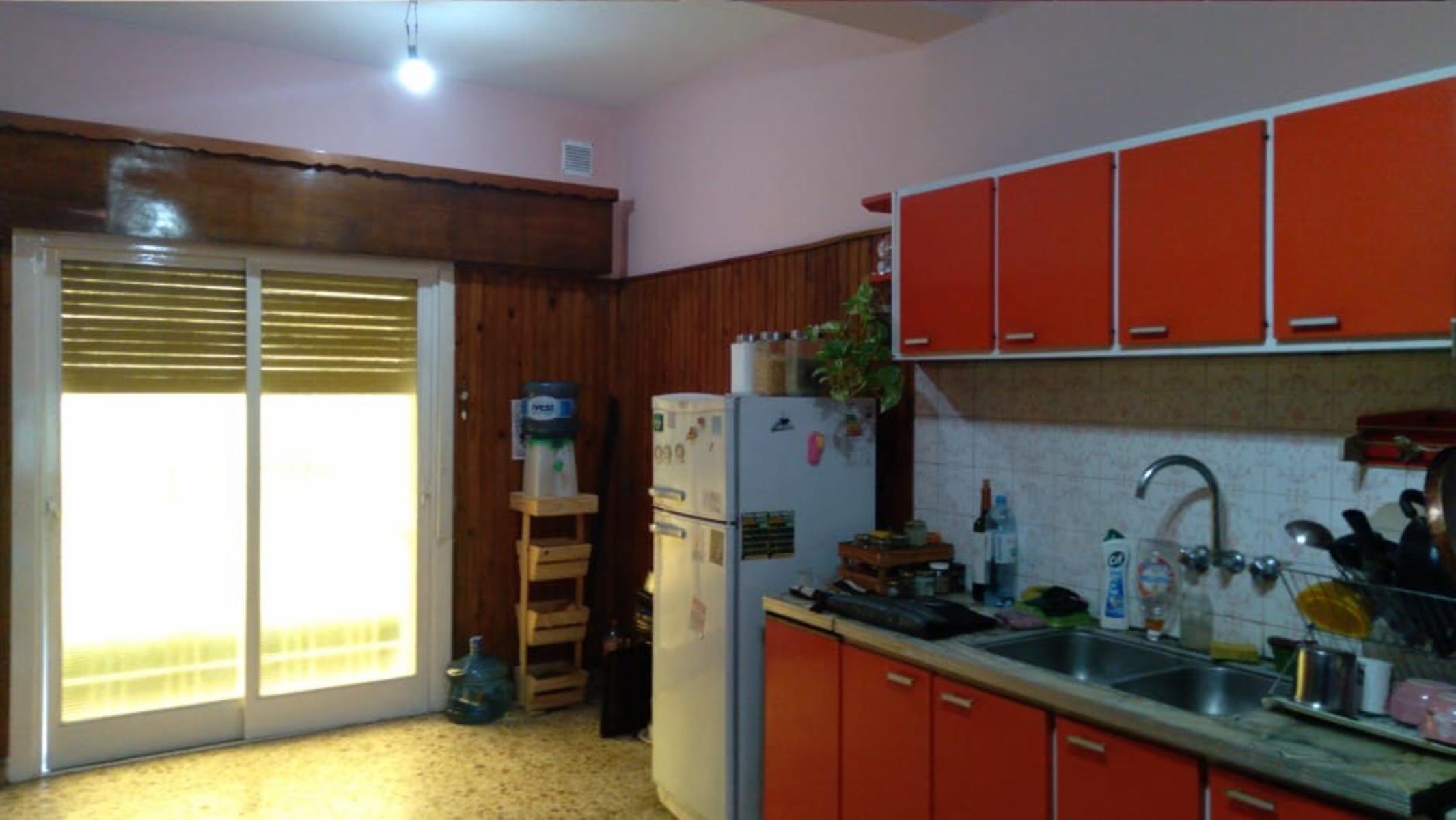 EXCELENTE DEPTO 4 AMB + LOCAL + GALPON — foto 11