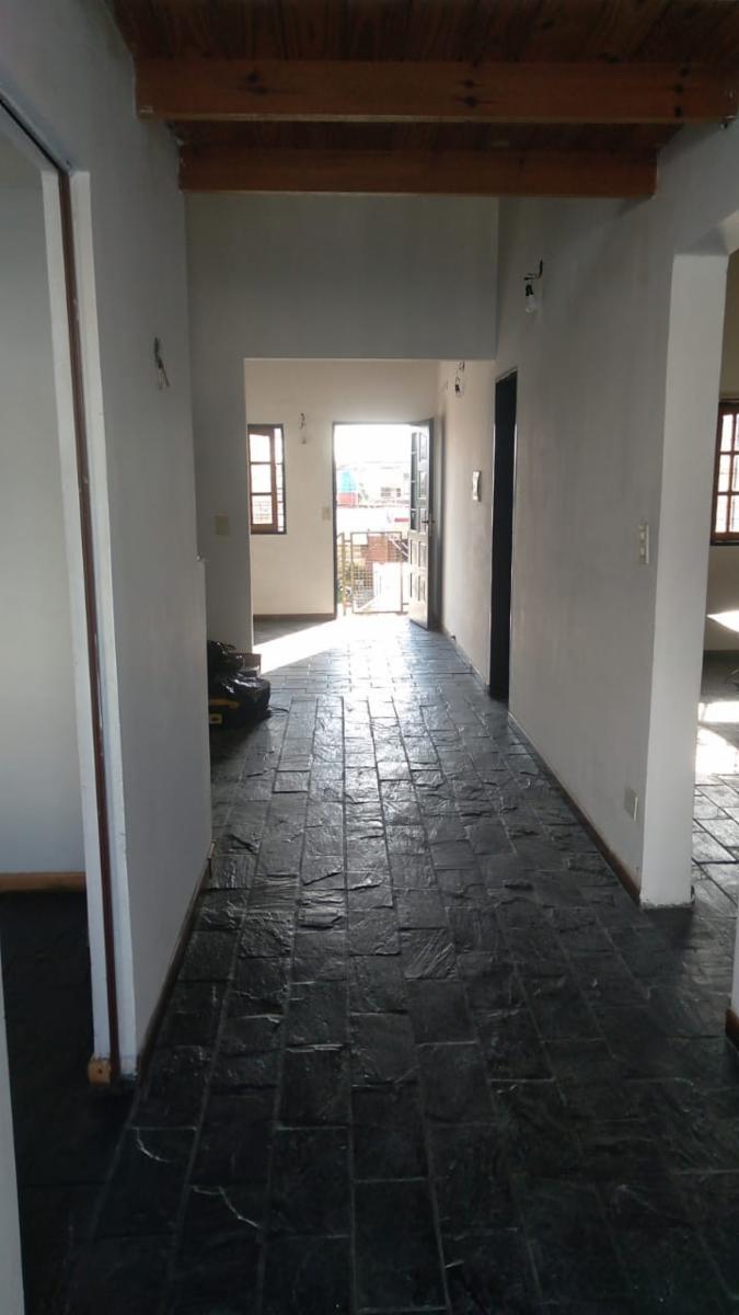 EXCELENTE PH 4 amb, 80 mts2 con posibilidades cochera - Villa Ballester