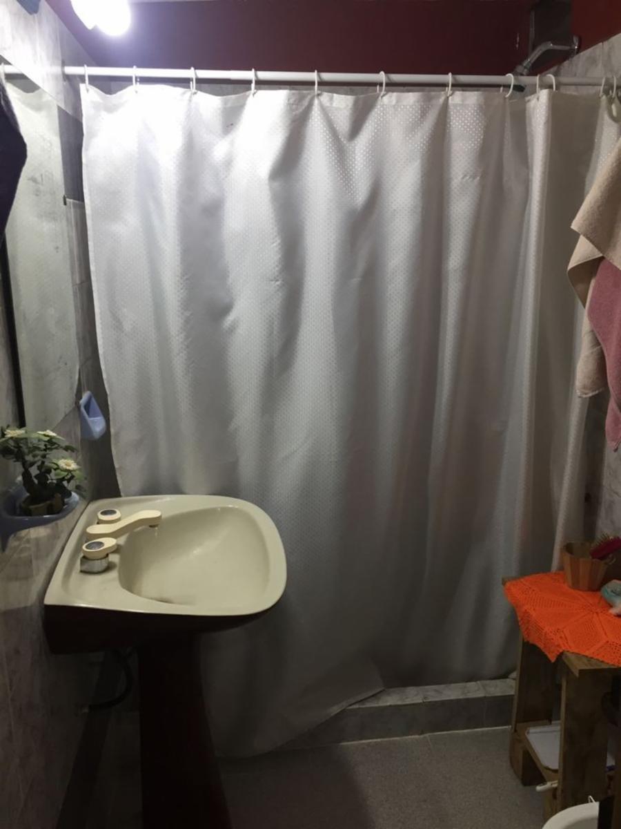 EXCELENTE PROPIEDAD MILTI FAMILIAR 7 AMBIENTES IMPERDIBLE — foto 9