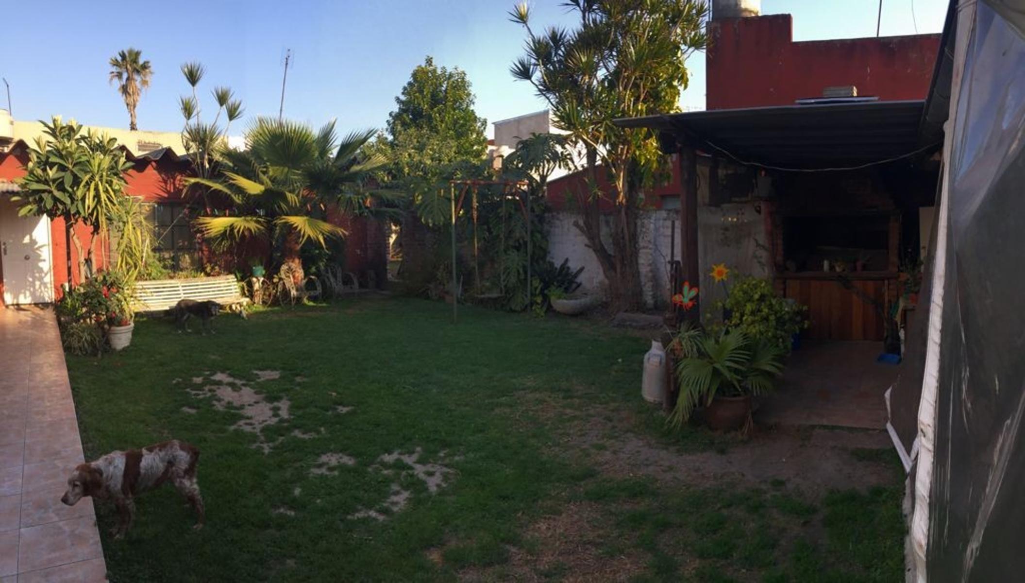 EXCELENTE PROPIEDAD MILTI FAMILIAR 7 AMBIENTES IMPERDIBLE — foto 13