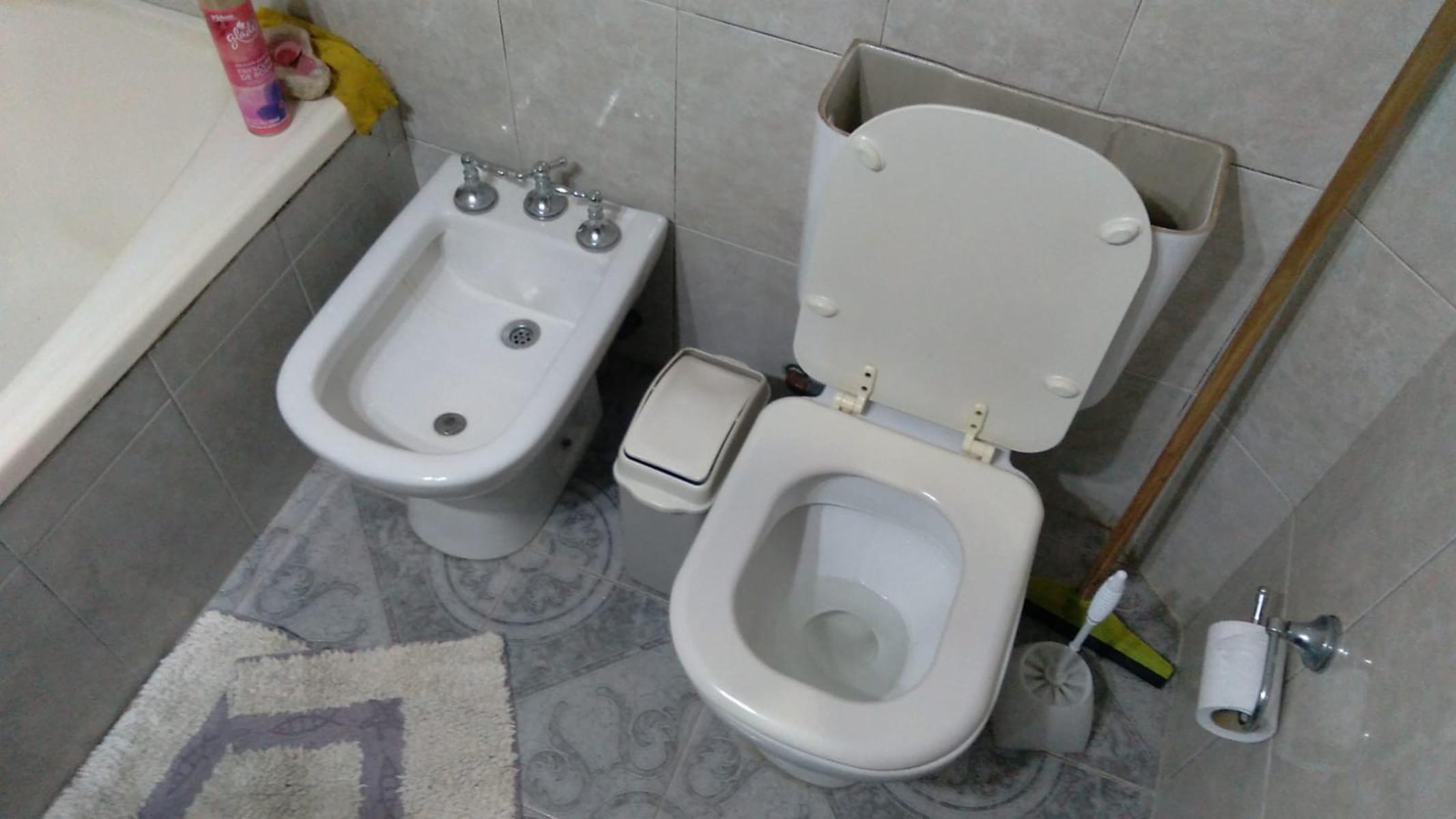 VILLA BALLESTER, PXMO RUTAS y AVDAS - ESPECTACULAR y LUJOSO CHALET 4 AMB, 2 BAÑO y PARQUE c/ PILETA NATACIÓN — foto 10
