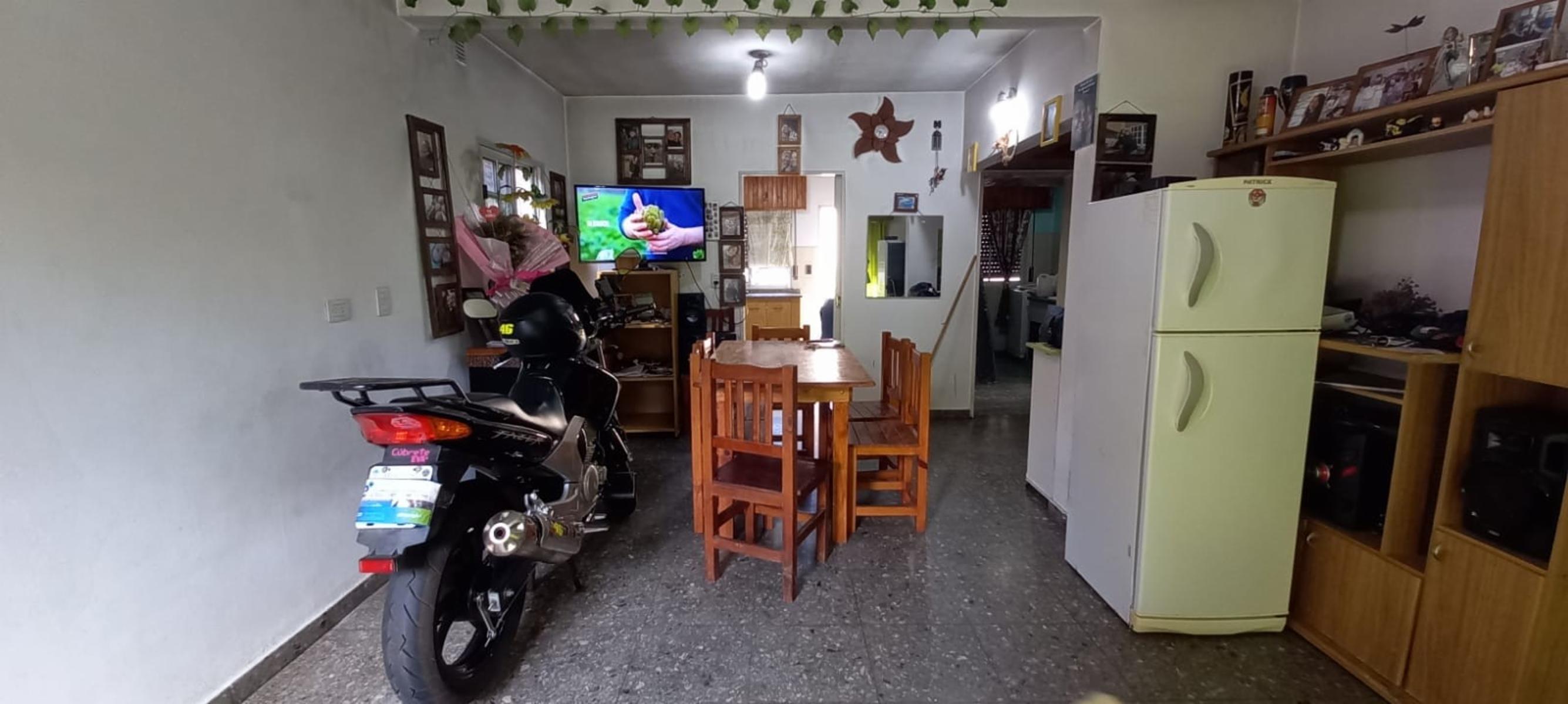 VENTA - AMPLIO PH 3 AMBIENTES CON PATIO Y TERRAZA - BILLINGHURST