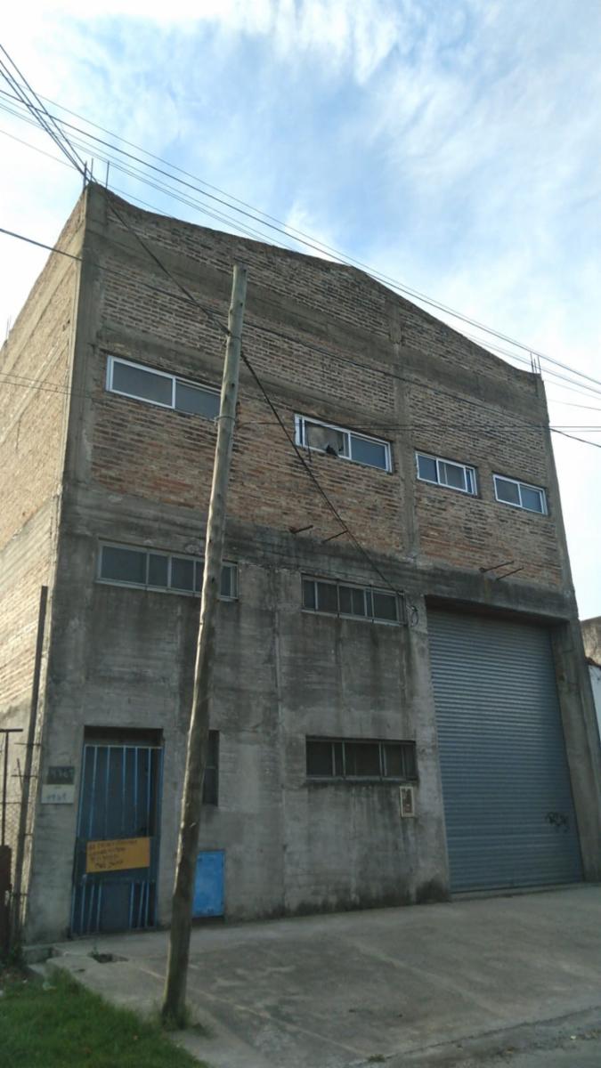 GALPON VILLA BONICH, A 300 MTS RUTA 8. 250 M2 + 200 M2 proyectados. lote 340 M2