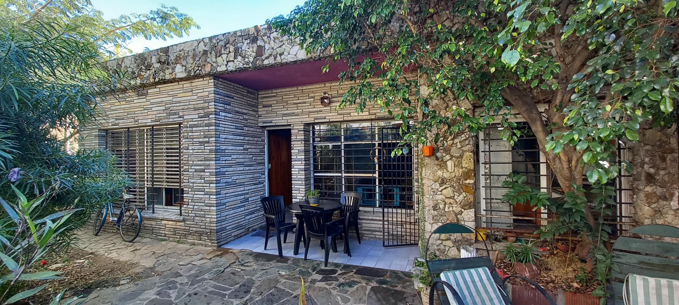Casa de 4 ambientes con 2 locales - Villa Ballester — foto 5
