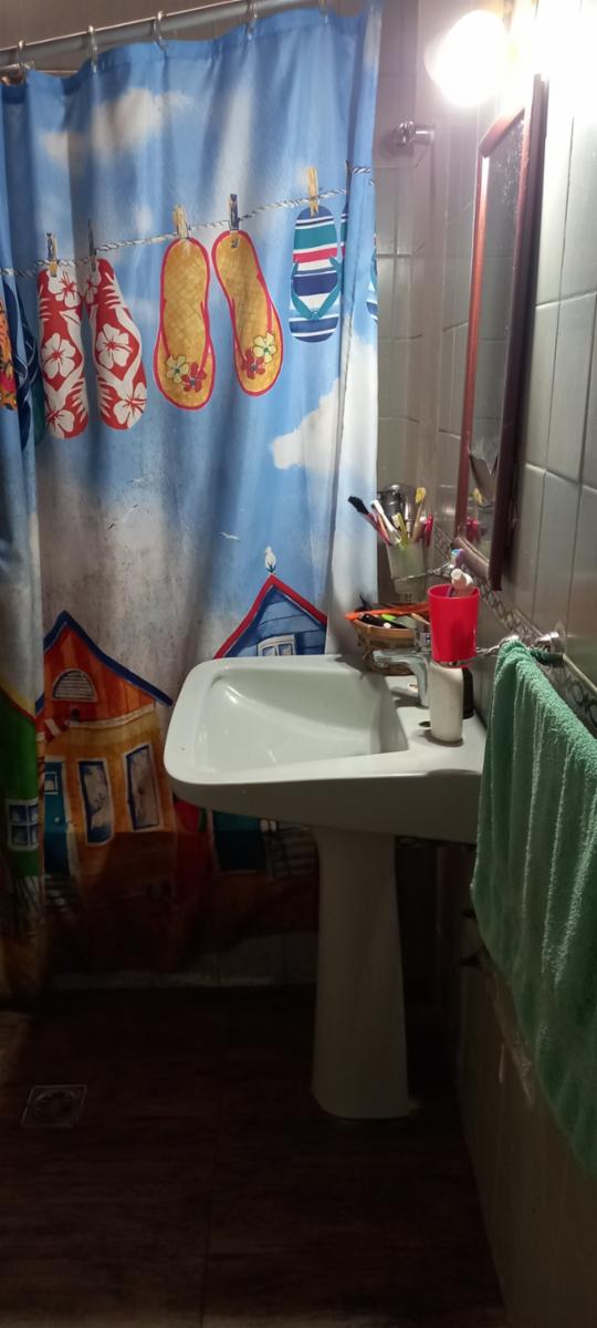 Casa de 4 ambientes con 2 locales - Villa Ballester — foto 13