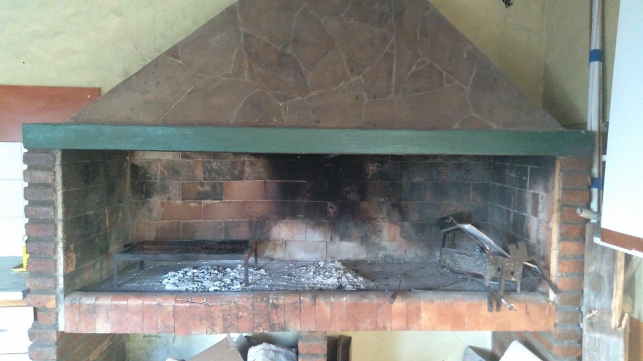 EXCELENTE PROPIEDAD 8 AMB en 2 Ptas MUTIFAMILIAR, PROXIMO ESTACION JOSE LEON SUAREZ — foto 12