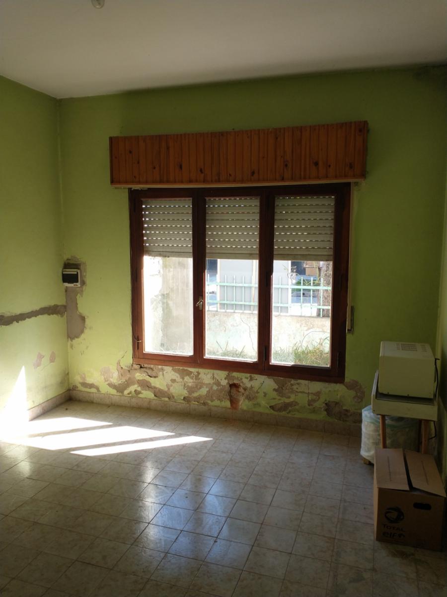 CASA 3 amplios AMB con FONDO LIBRE y posibilidad de Cochera en VILLA BALLESTER — foto 5