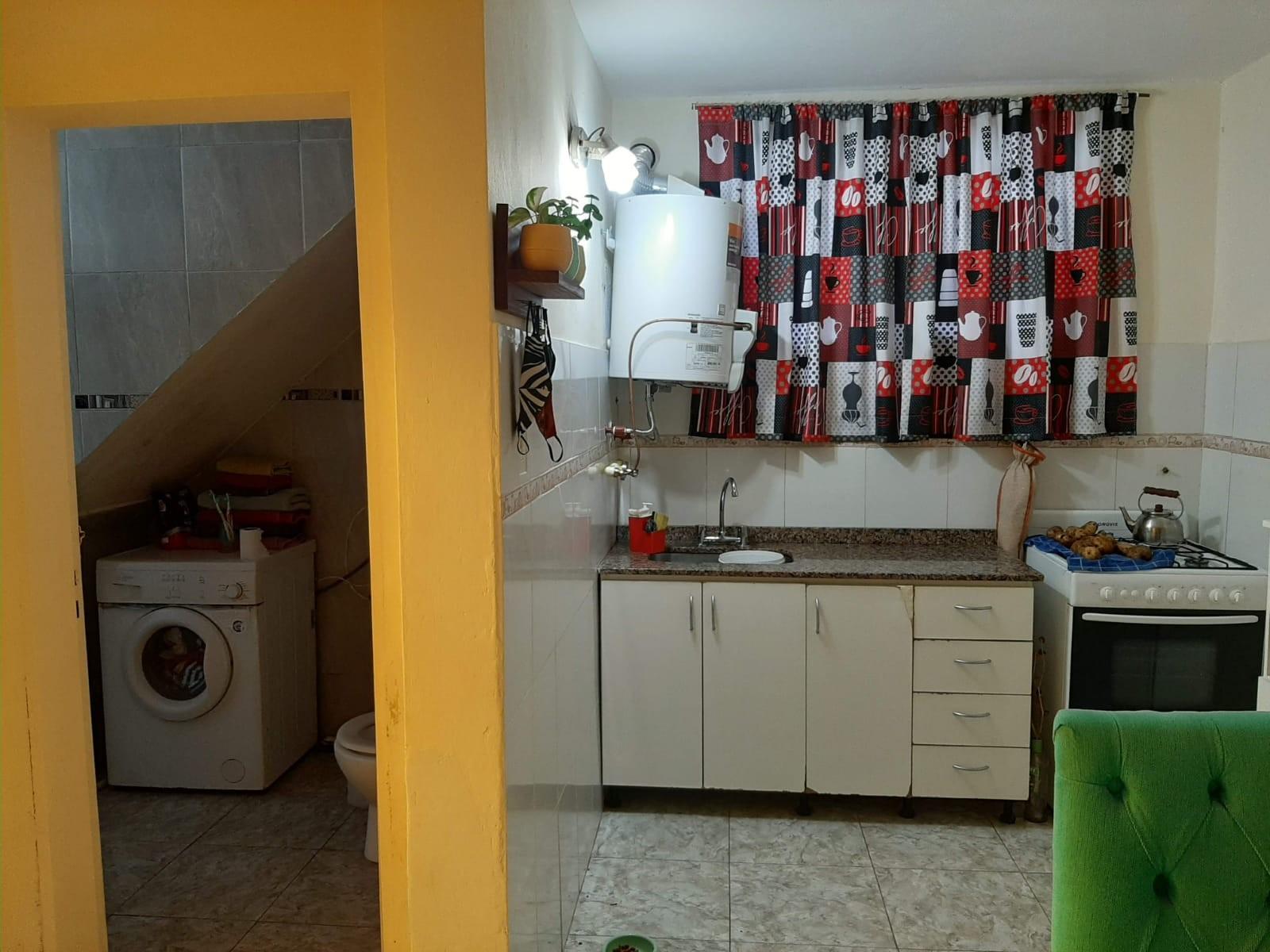 EXCELENTE DEPTO TIPO CASA PTA BAJA 2 AMB + COCHERA en VILLA BALLESTER ...