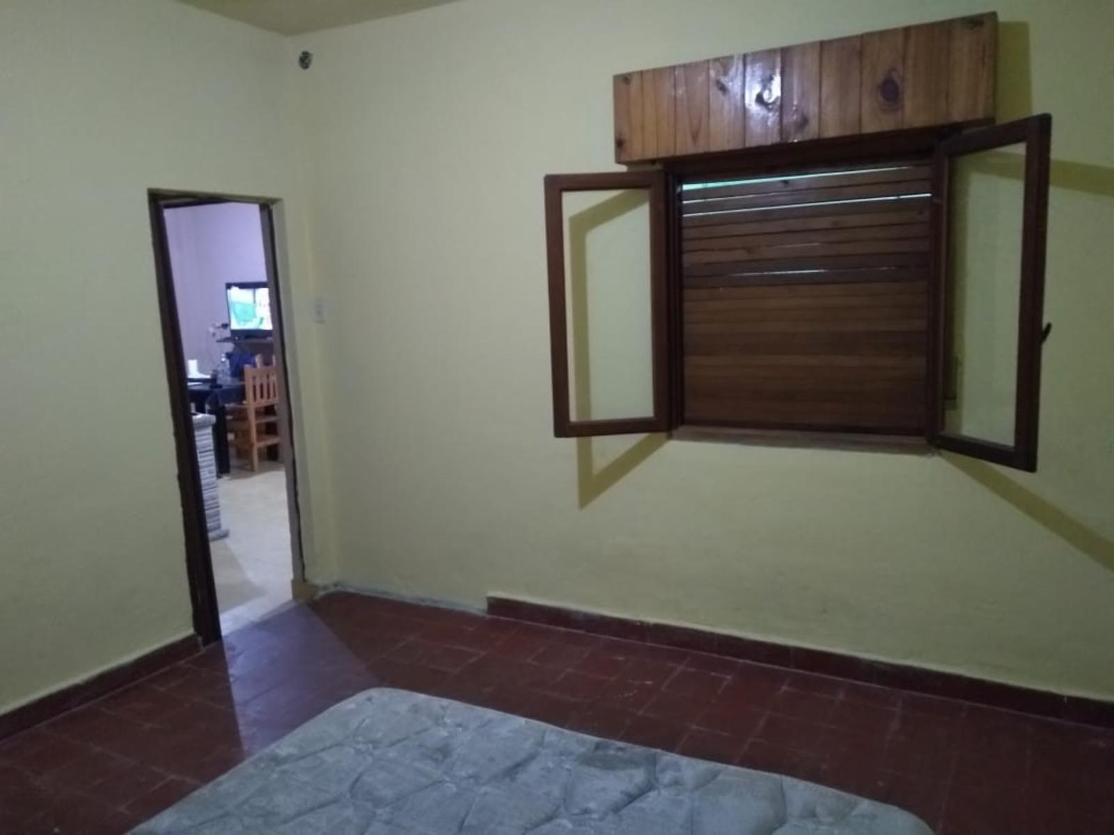 RELEVANTE PROPIEDAD IDEAL PARA 2/3 FAMILIAS EN UN VALOR UNICO GRAN OPORTUNIDAD en JOSE LEON SUAREZ — foto 5